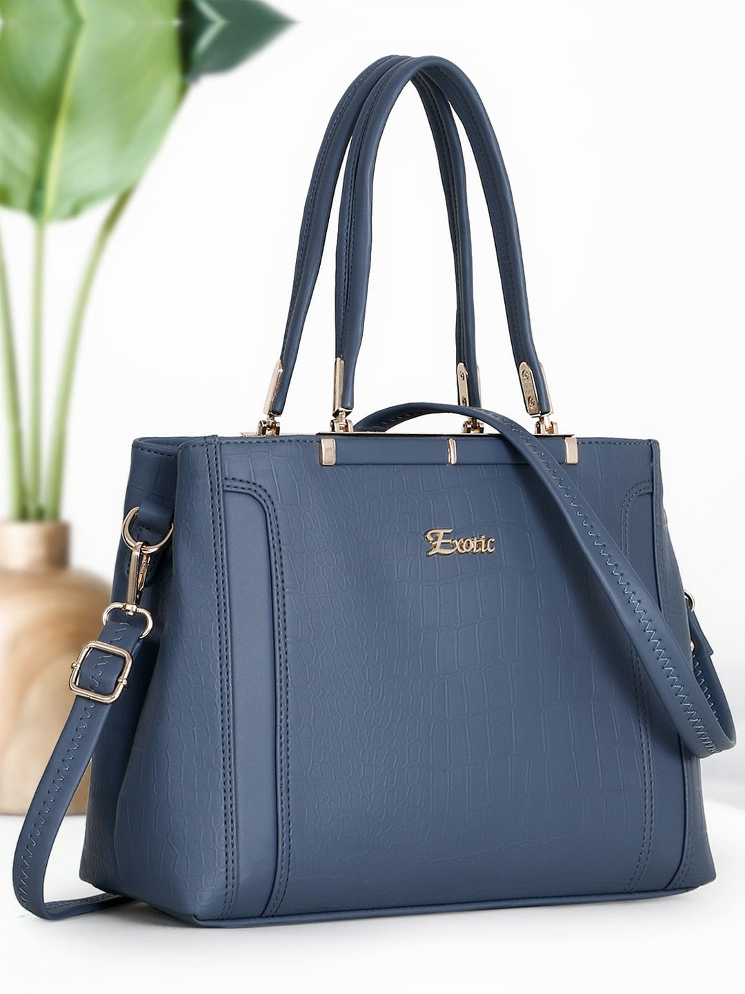 

Exotic Women Textured Handheld Bag, Navy blue