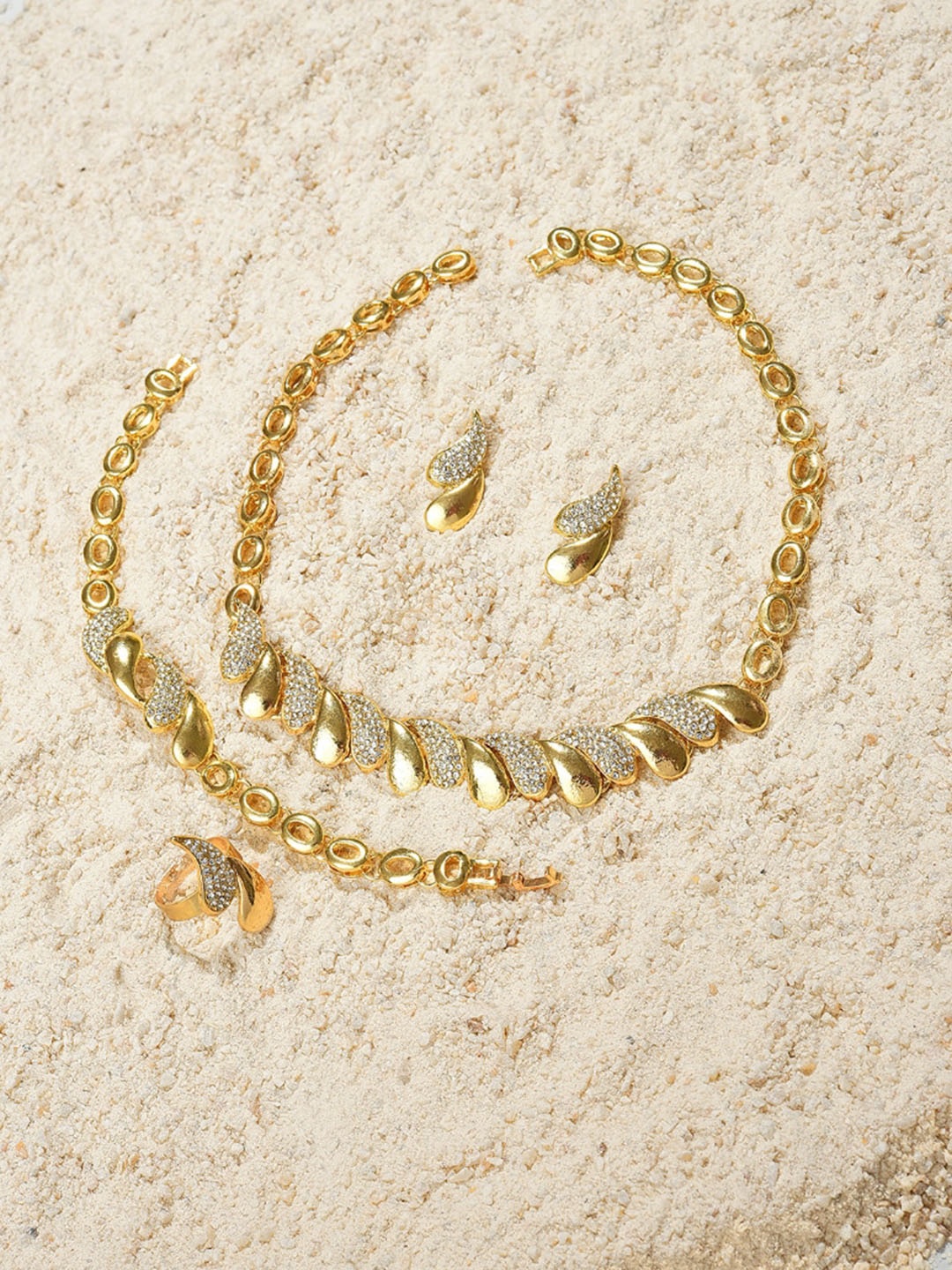 

SOHI Gold-Plated Stone-Studded Necklace & Earrings With Bracelet Set