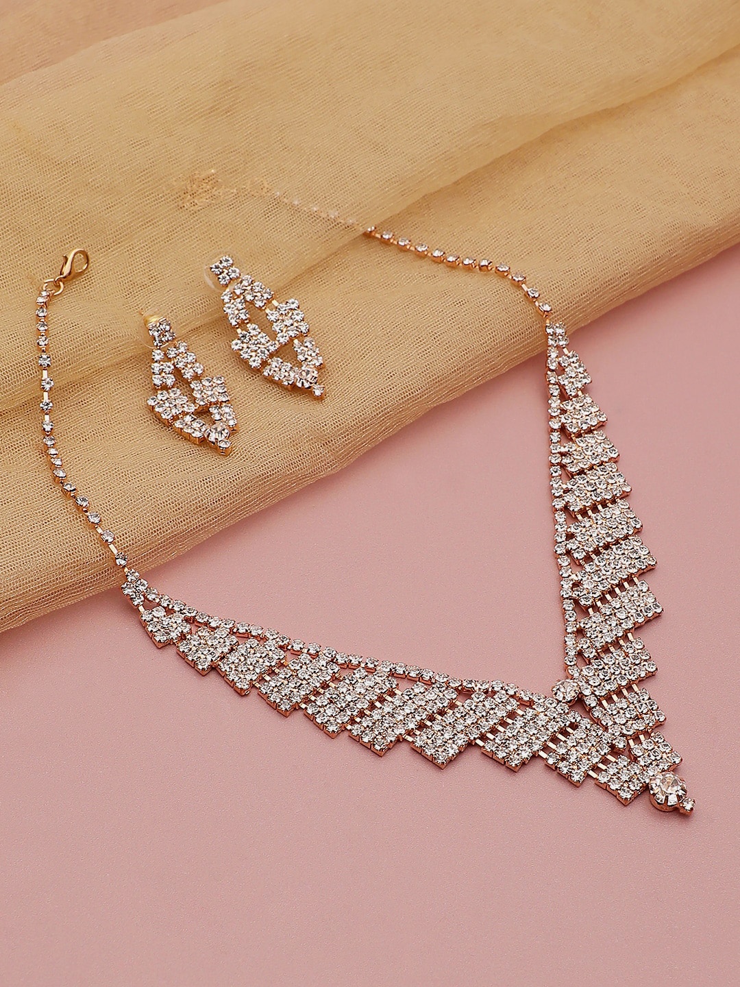 

SOHI Gold-Plated Stone-Studded & Beaded Necklace & Earrings Set