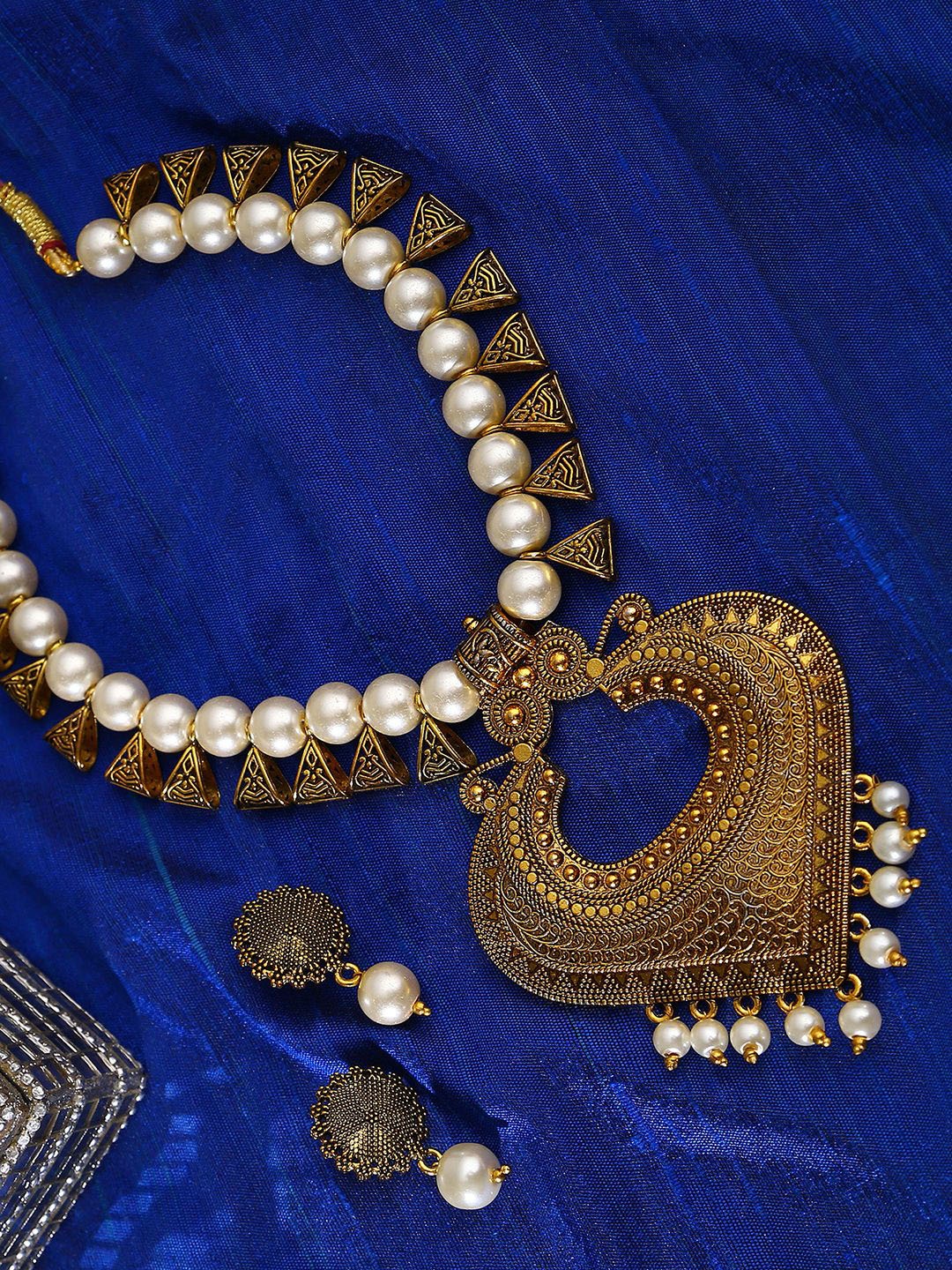 

SOHI Gold-Plated Artificial-Beads Necklace & Earrings Set