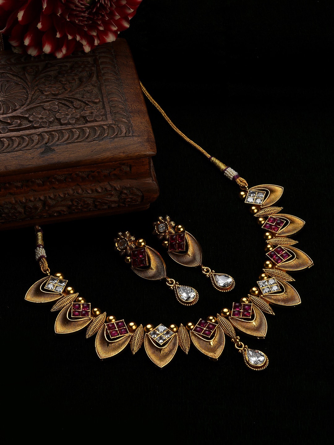 

SOHI Gold-Plated Pearl & Stone-Studded Meenakari Necklace & Earrings Set
