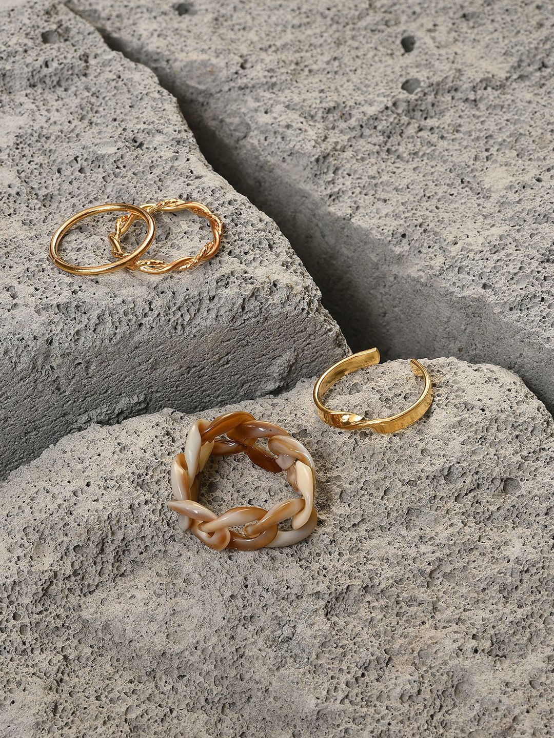 

SOHI Set Of 4 Gold-Plated Designer Finger Rings