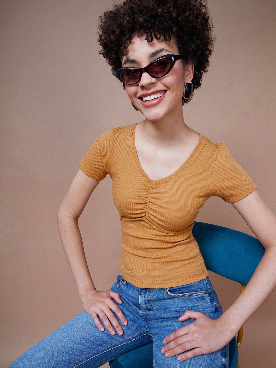 

SASSAFRAS BASICS Brown Crop Top