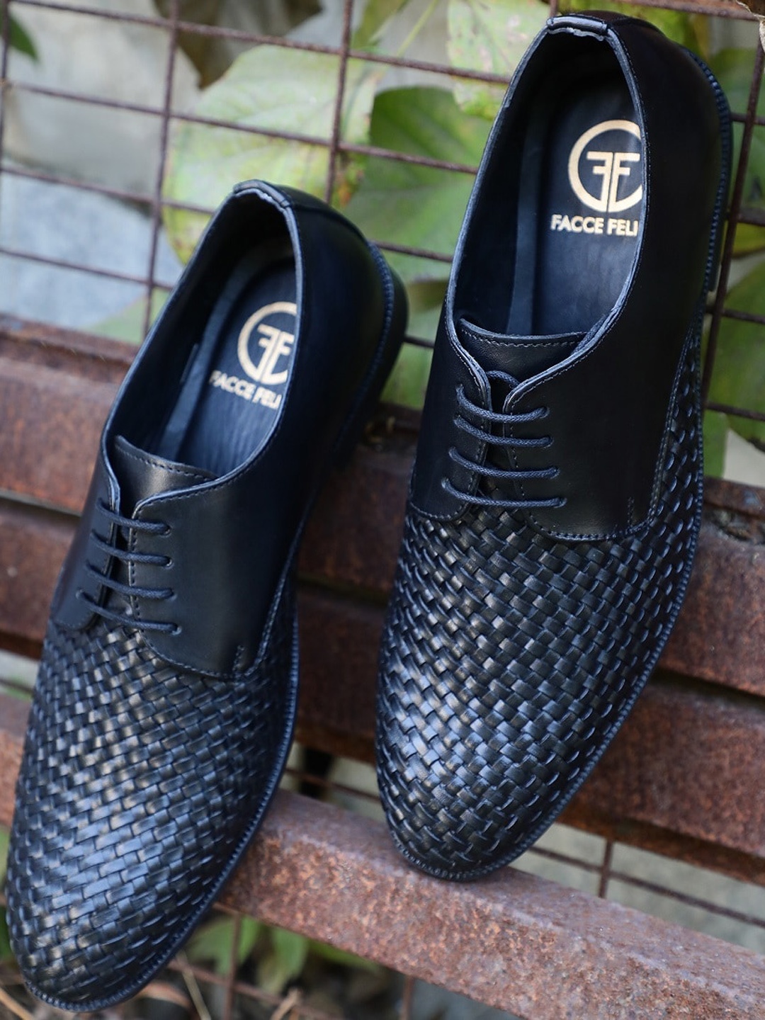 

FACCE FELICI Ziro Men Textured Leather Formal Derbys, Black