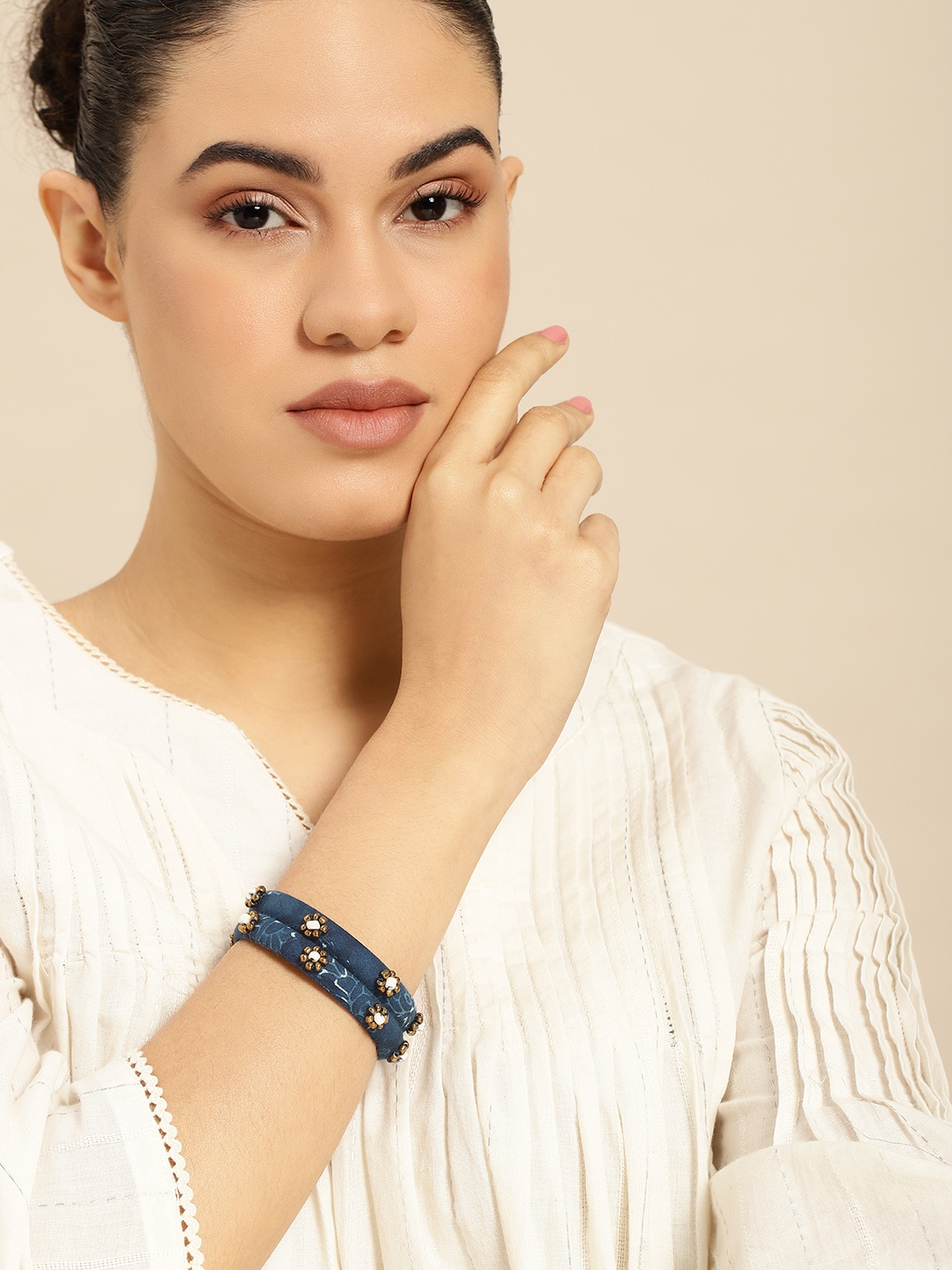 

Taavi Women Set of 2 Handcrafted Bangles, Blue