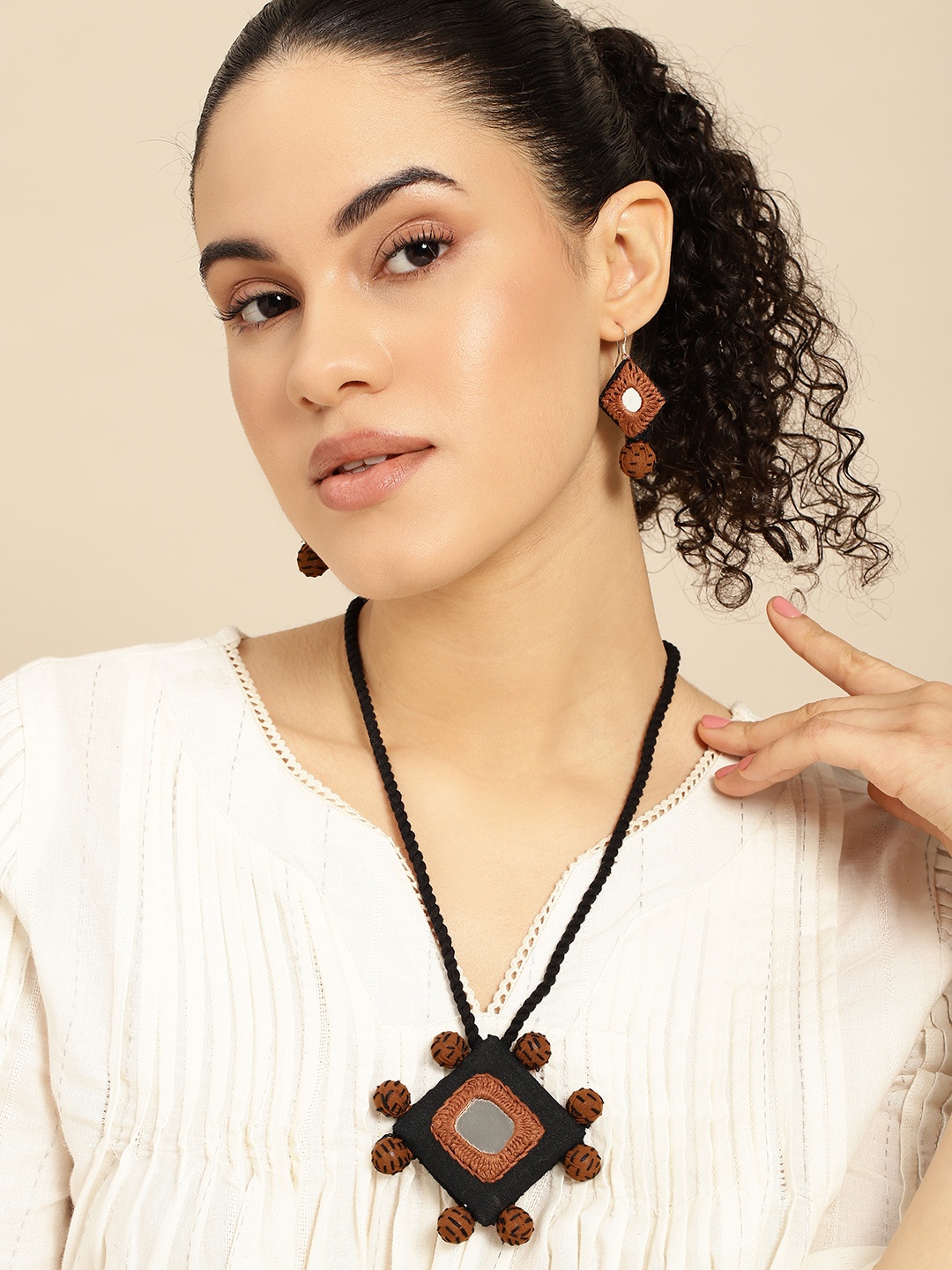 

Taavi Women Mirror Studded Ethnic Jewellery Set With Pom-Pom Detail, Black