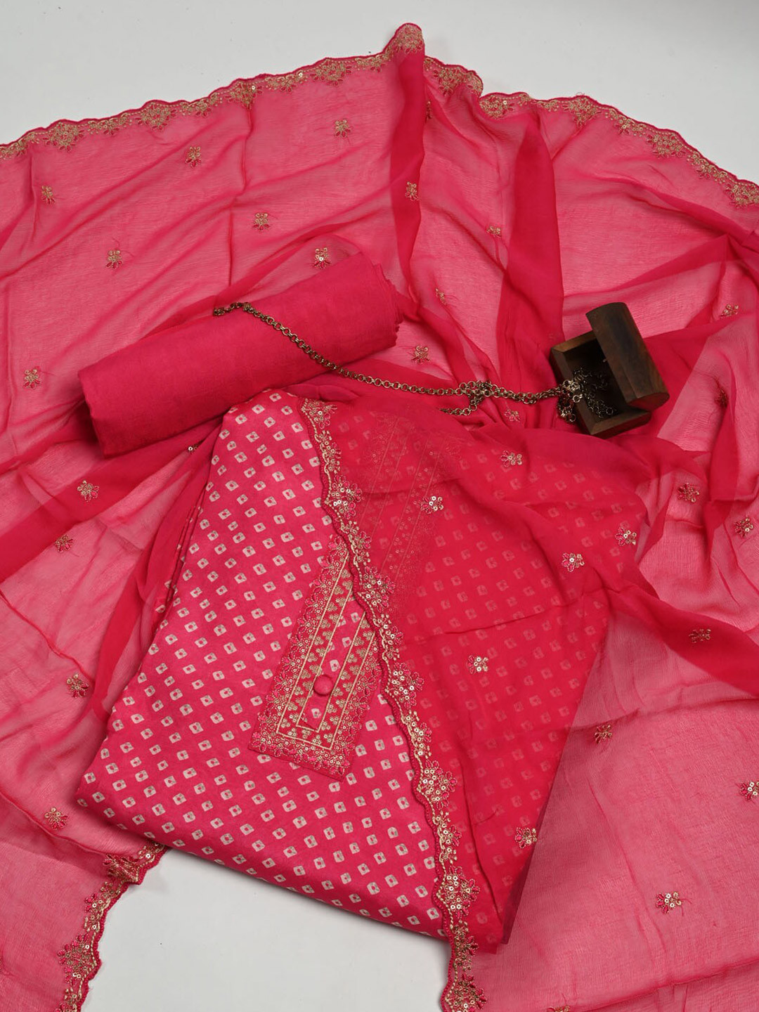 

Meena Bazaar Pure Cotton Unstitched Dress Material, Pink