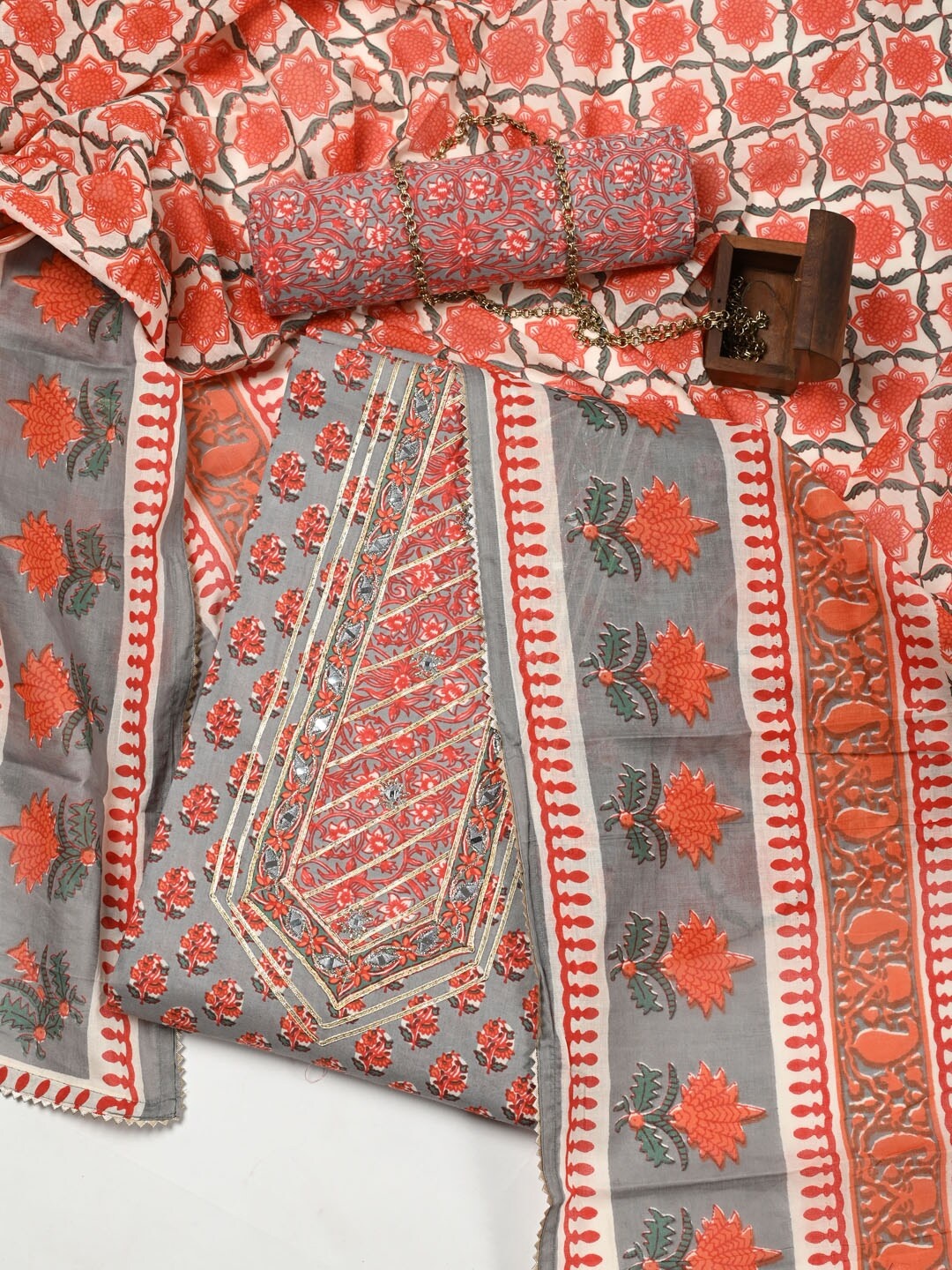 

Meena Bazaar Floral Printed Pure Cotton Unstitched Dress Material, Grey