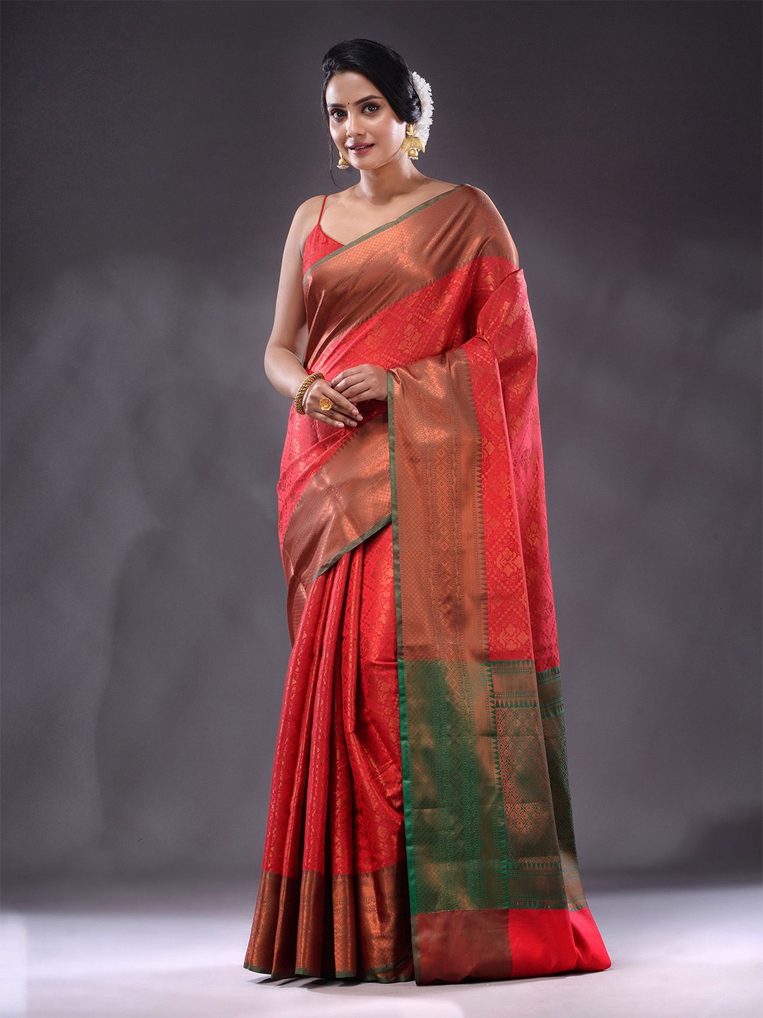

Charukriti Ethnic Motifs Woven Design Zari Brocade Saree, Red