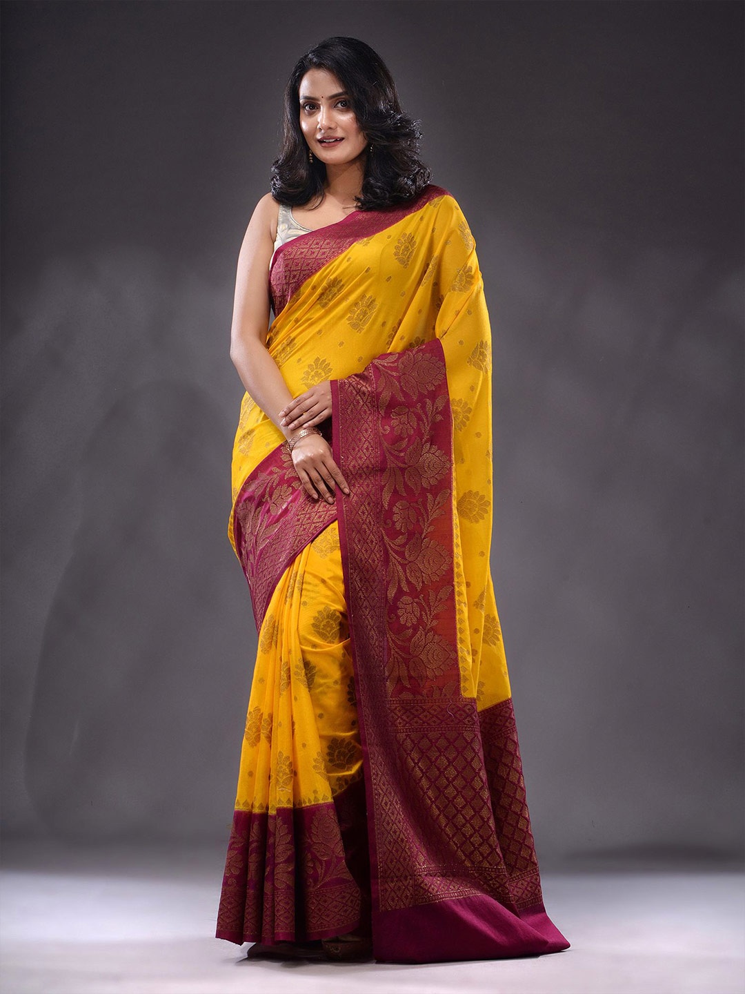 

Charukriti Ethnic Motifs Woven Design Zari Saree, Yellow