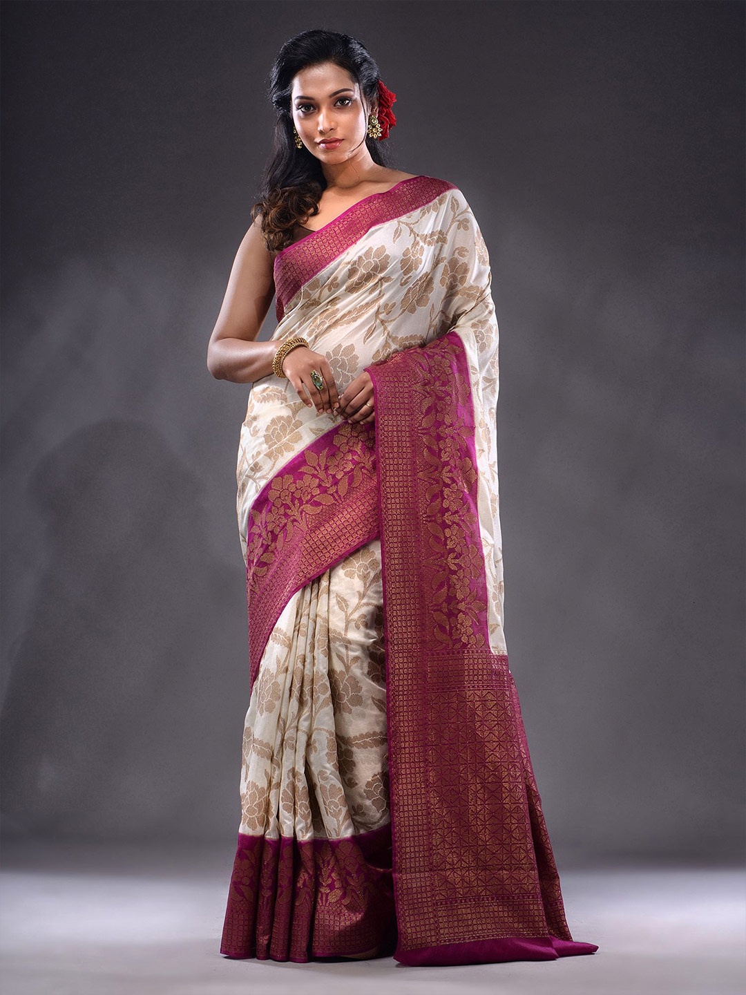 

Charukriti Floral Woven Design Zari Saree, White