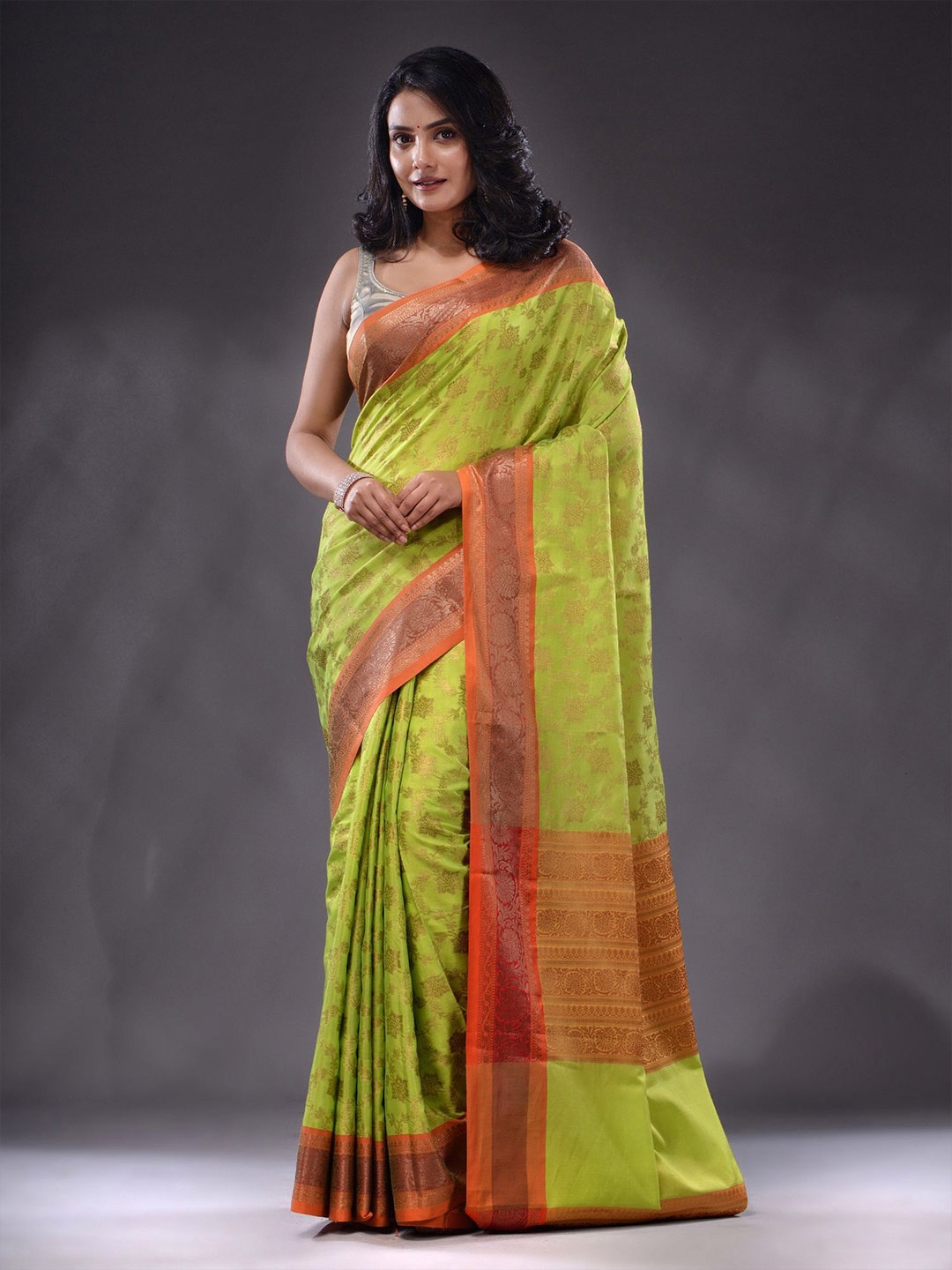 

Charukriti Ethnic Motifs Woven Design Zari Saree, Lime green