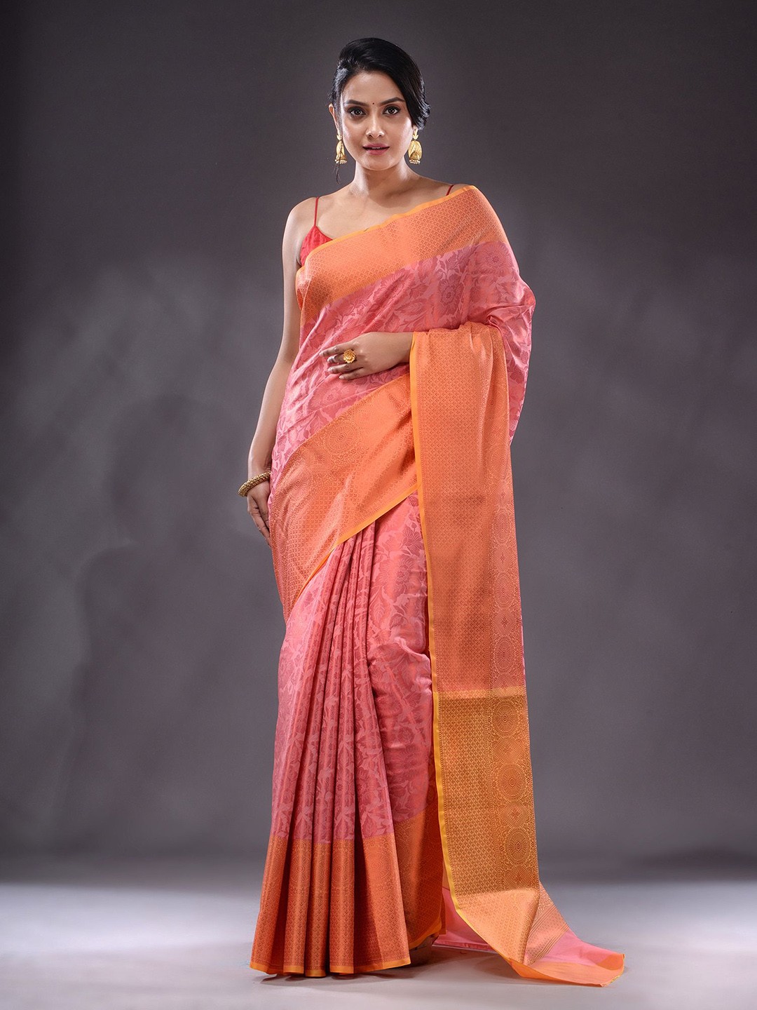 

Charukriti Floral Woven Design Zari Saree, Pink