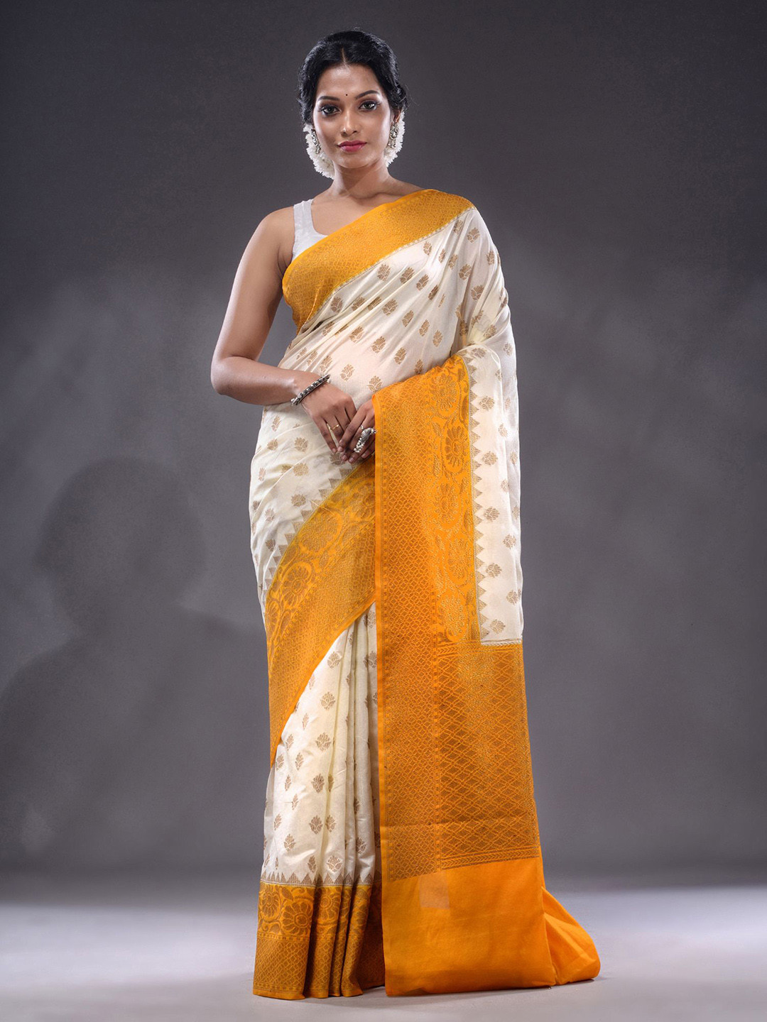 

Charukriti Floral Woven Design Zari Saree, White