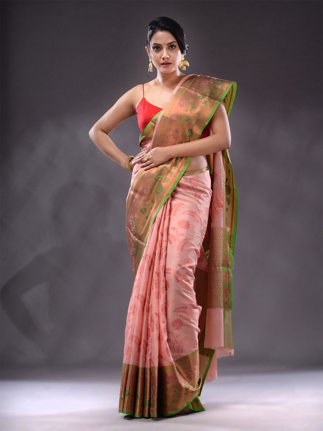 

Charukriti Floral Motif Woven Design Zari Saree, Pink
