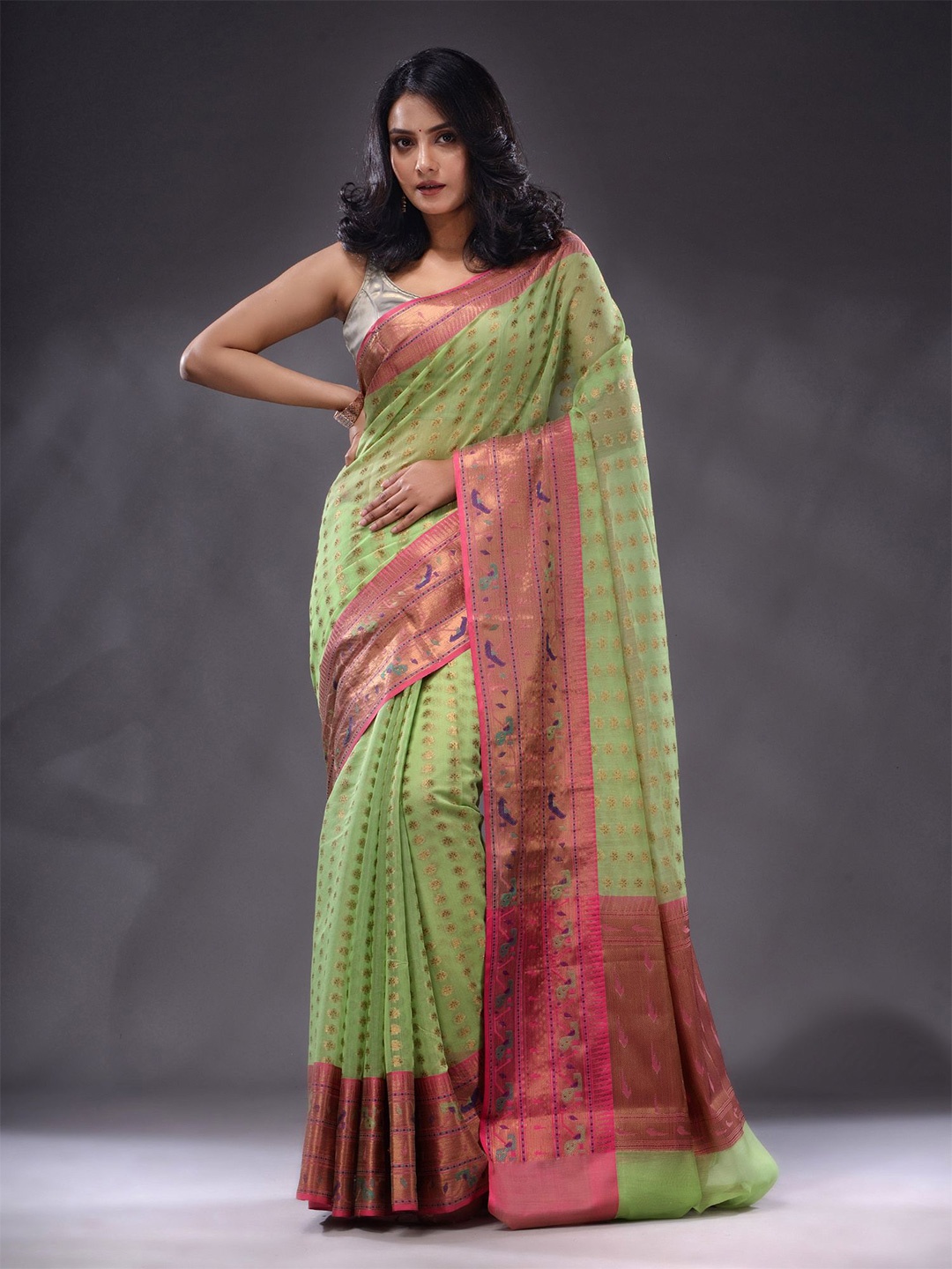 

Charukriti Ethnic Motifs Woven Design Zari Saree, Green