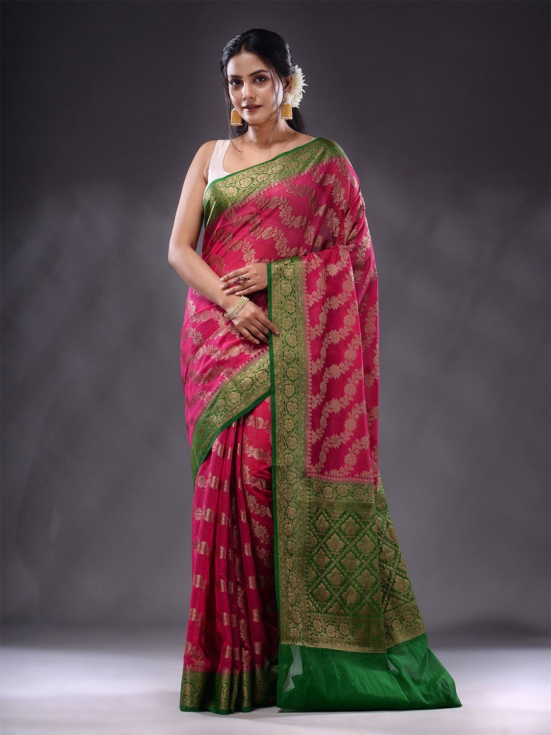

Charukriti Floral Motif Woven Design Zari Georgette Saree, Fuchsia