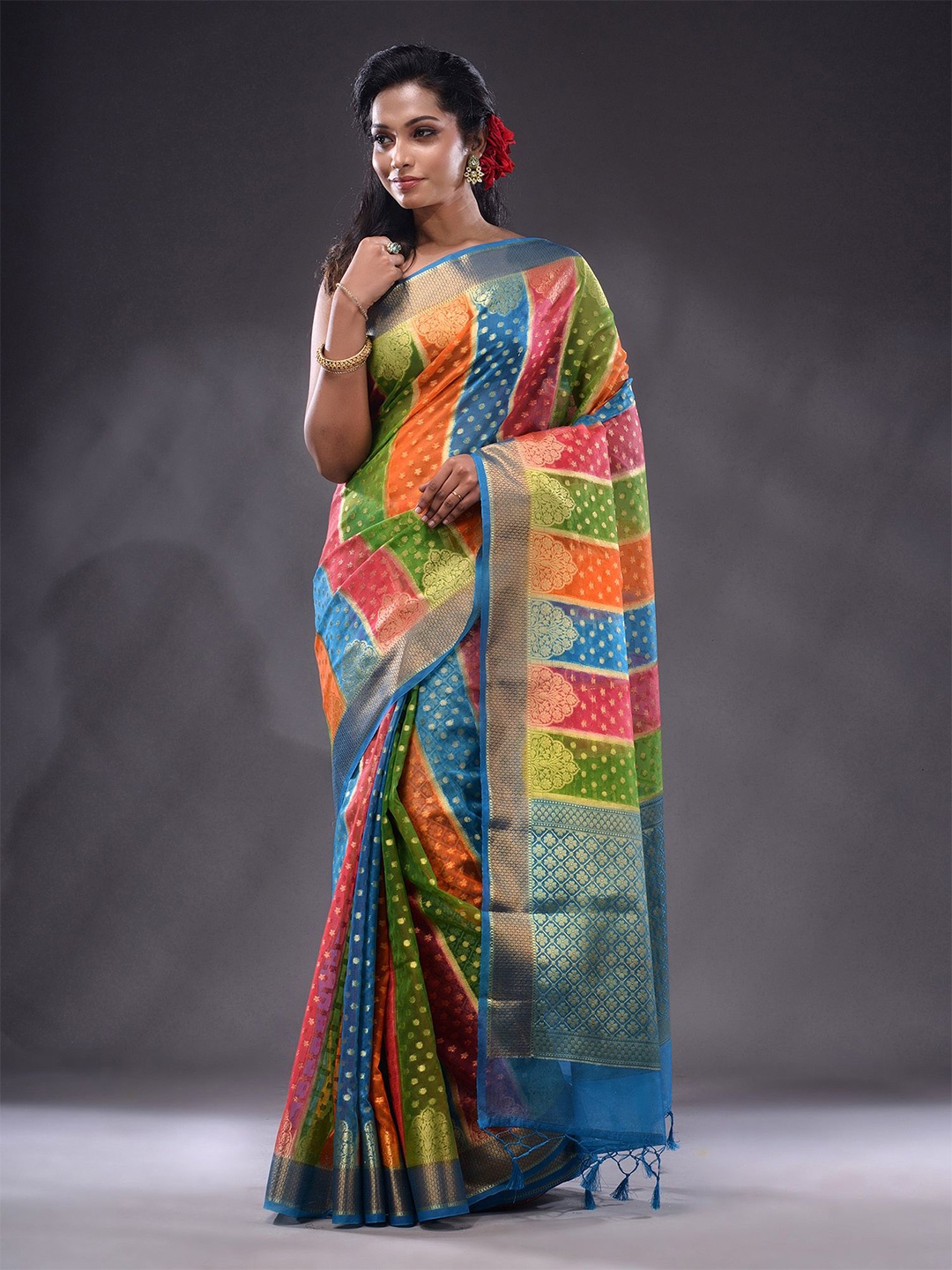 

Charukriti Ethnic Motifs Woven Design Zari Organza Saree, Green