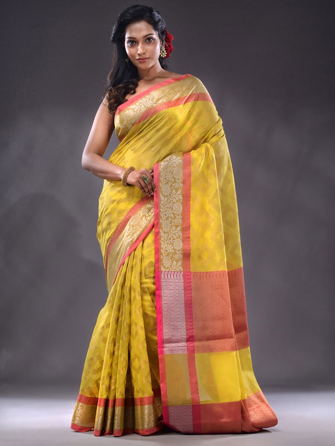 

Charukriti Geometric Woven Design Zari Saree, Yellow