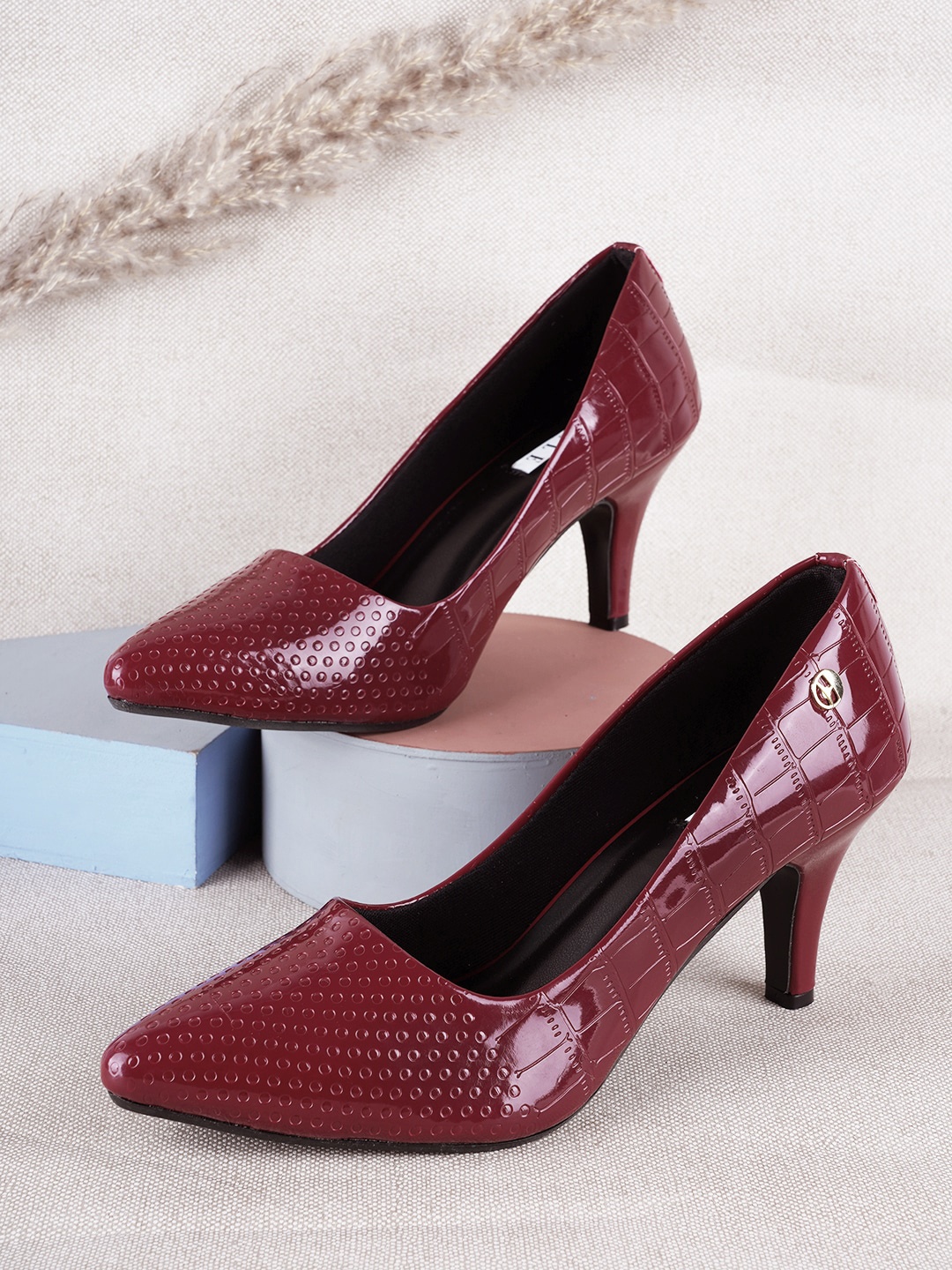 

ELLE Textured Pointed Toe Slim Pumps, Maroon