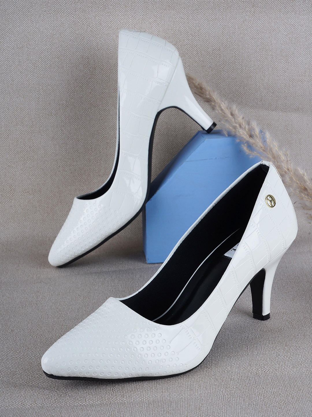 

ELLE Textured Pointed Toe Slim Pumps, White