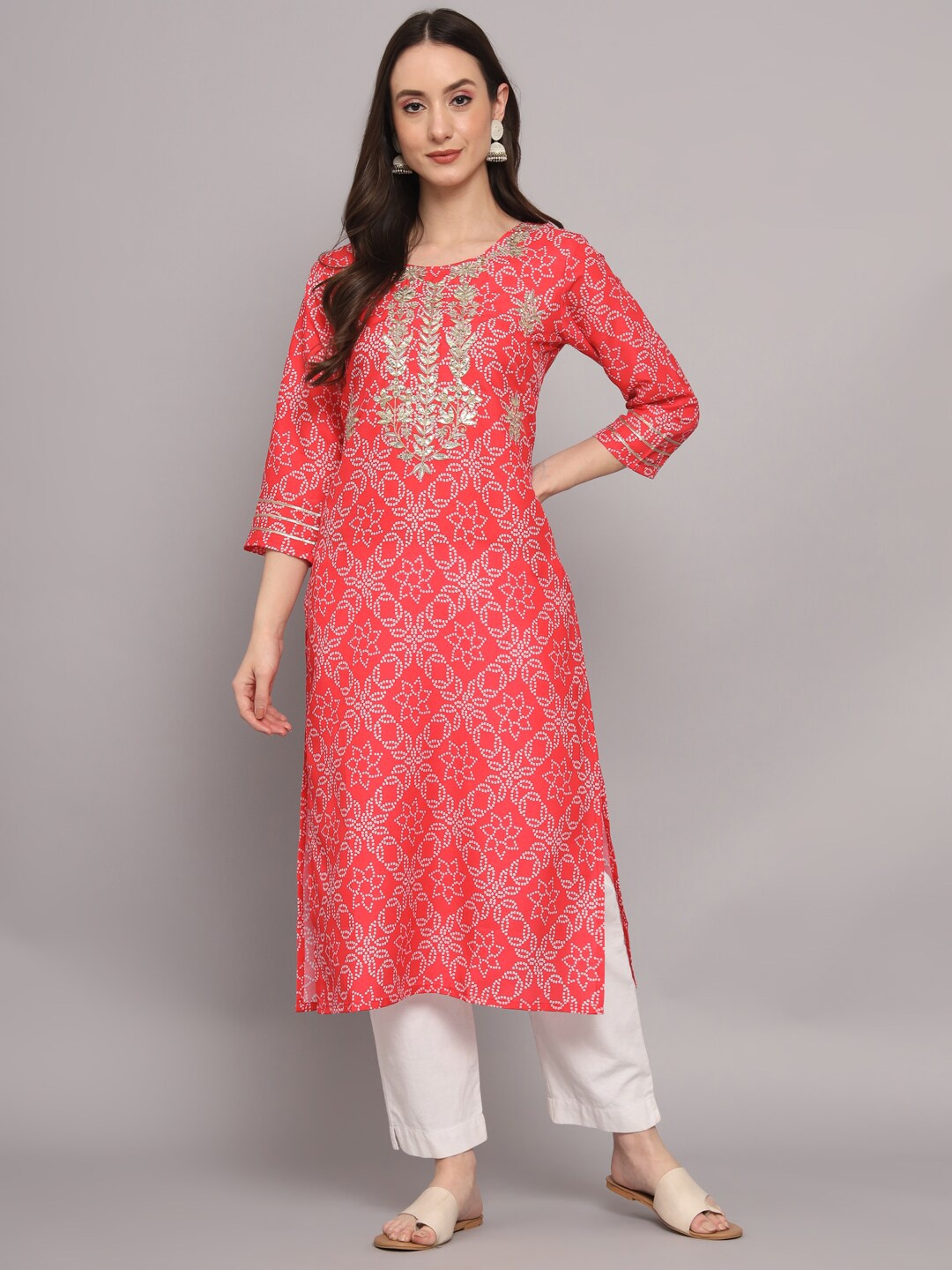 

Myshka Ethnic Motifs Printed Zari Straight kurta, Red