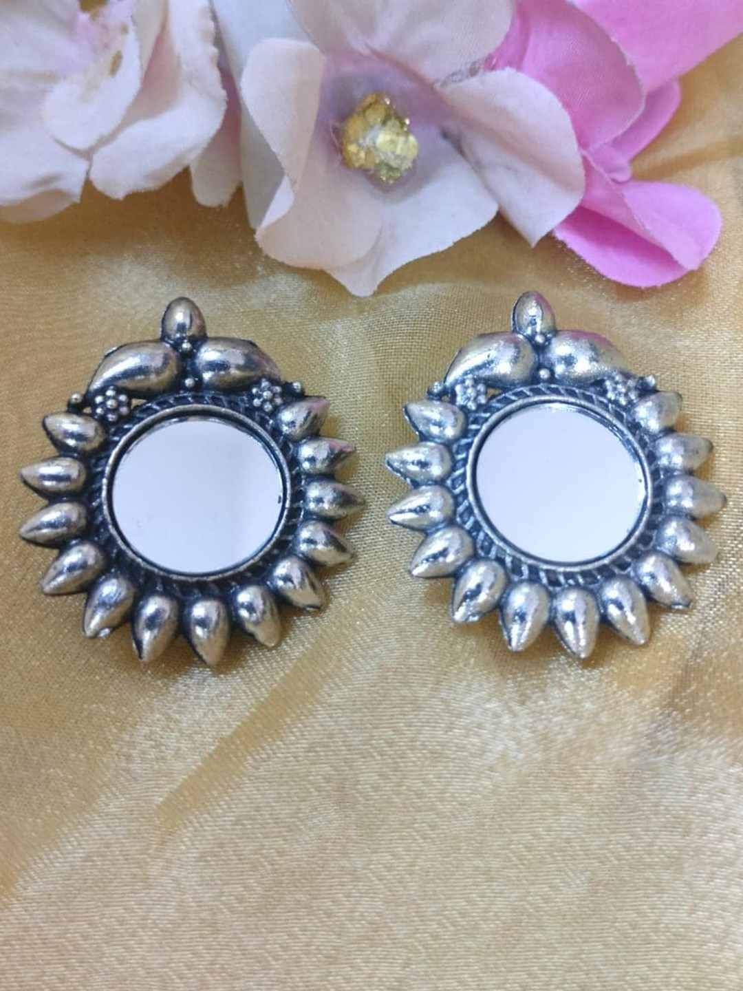 

MORKANTH JEWELLERY Silver-Plated Oxidised Mirror Studs Earrings, Grey