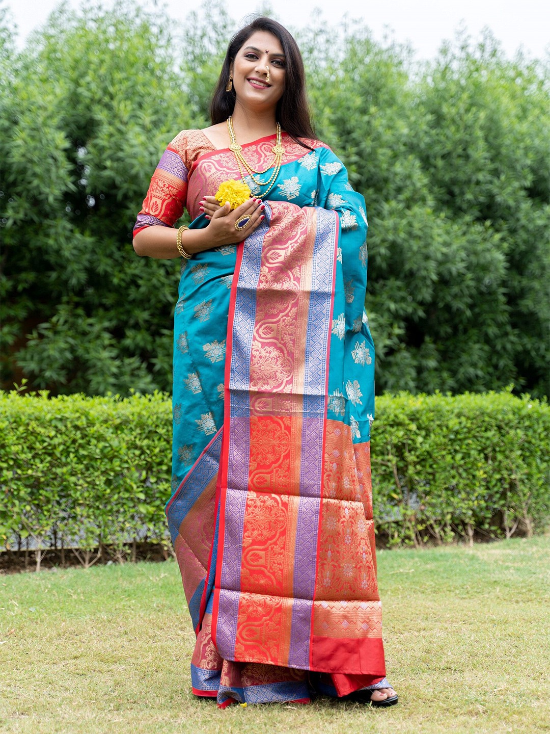 

Anaita Floral Motif Woven Design Zari Pure Silk Kanjeevaram Saree, Blue