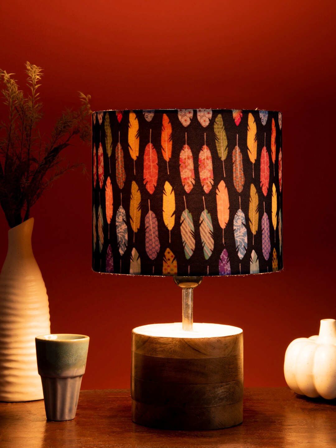 

green girgit Black & Brown Printed Wooden Log Table Lamp With Shade