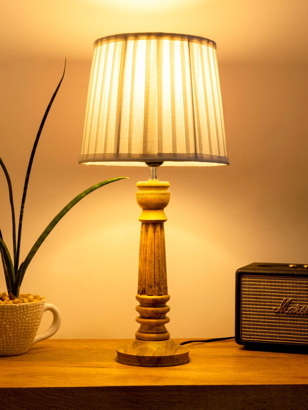 

green girgit White & Brown Textured Wooden Table Lamp With Pleated Shade