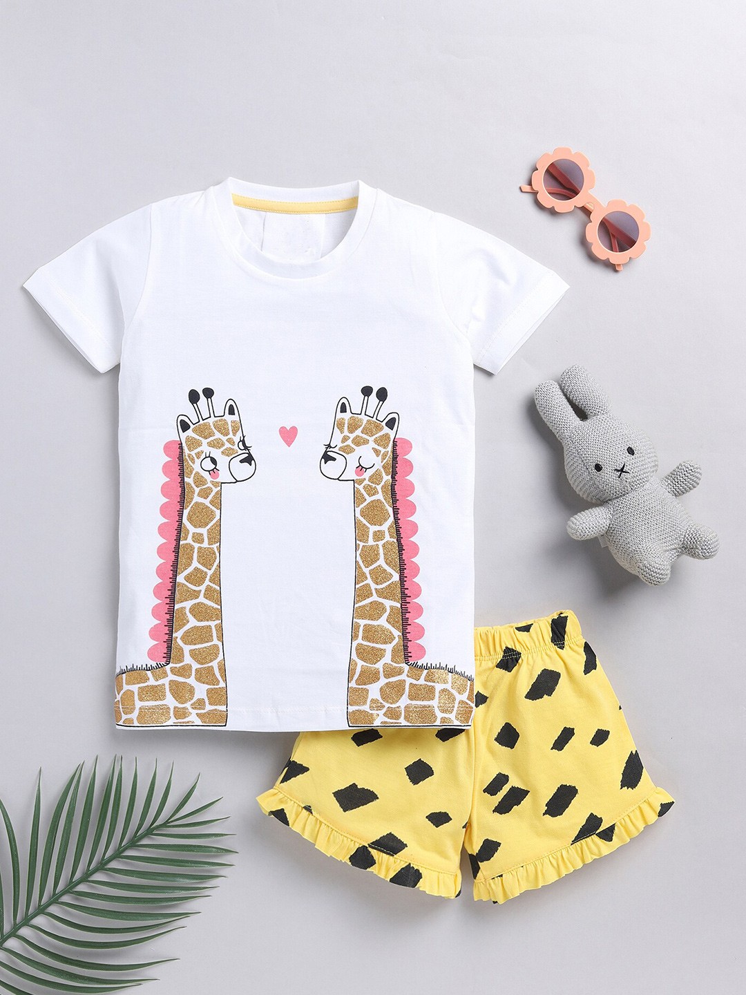 

YK Girls Printed T-shirt with Shorts, White