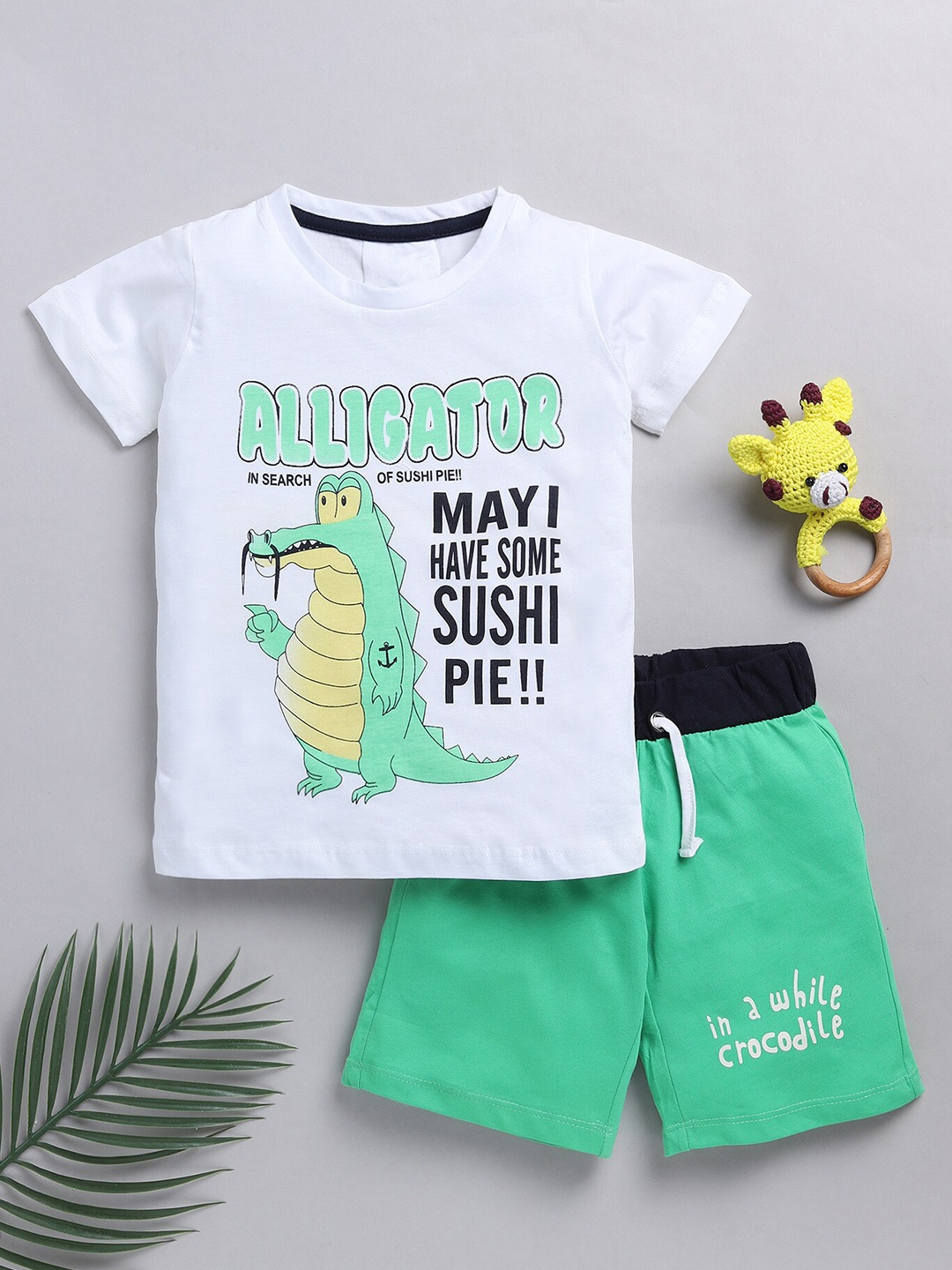 

YK Boys Printed T-shirt with Shorts, White