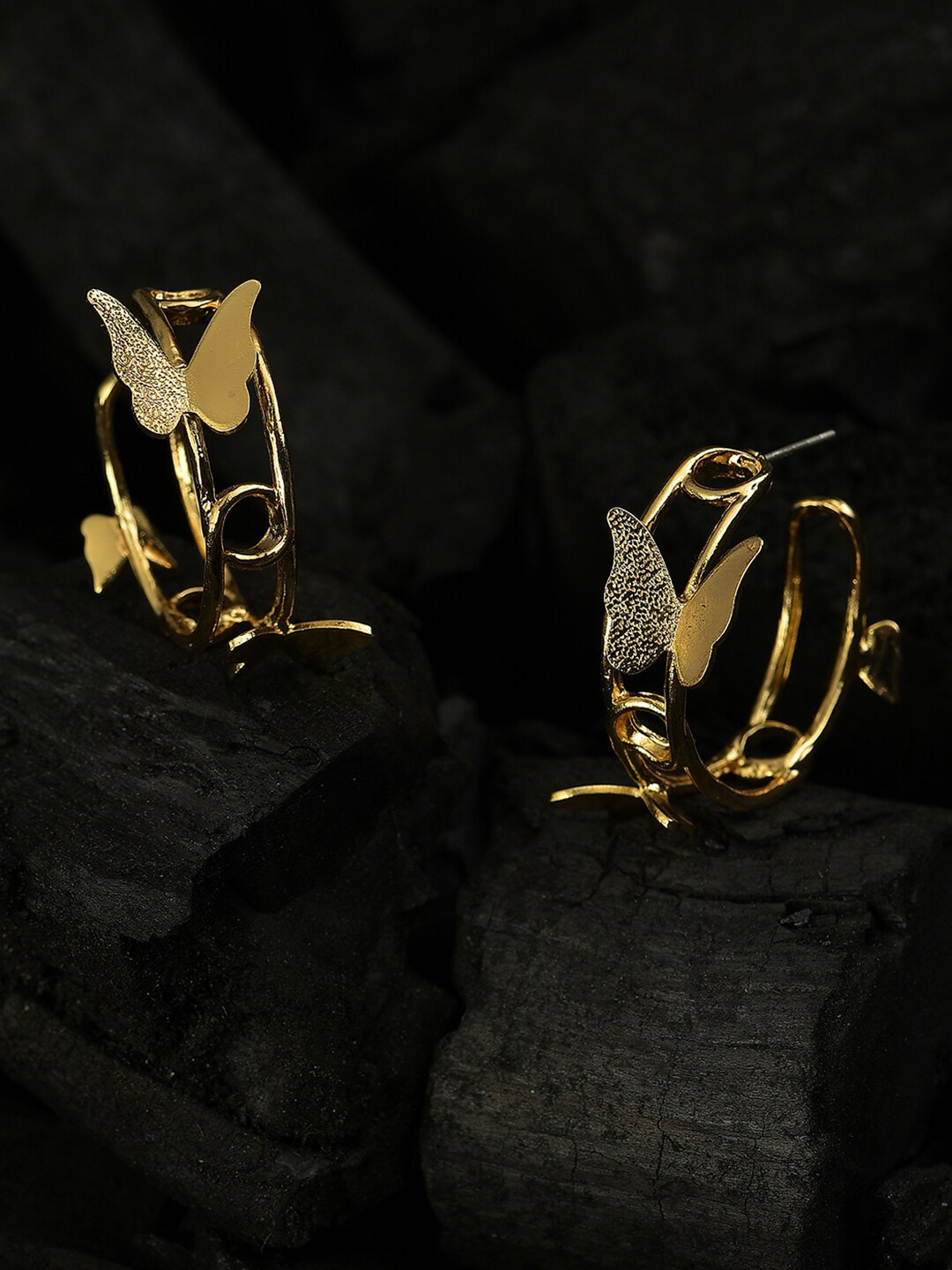 

SOHI Gold-Plated Contemporary Hoop Earrings