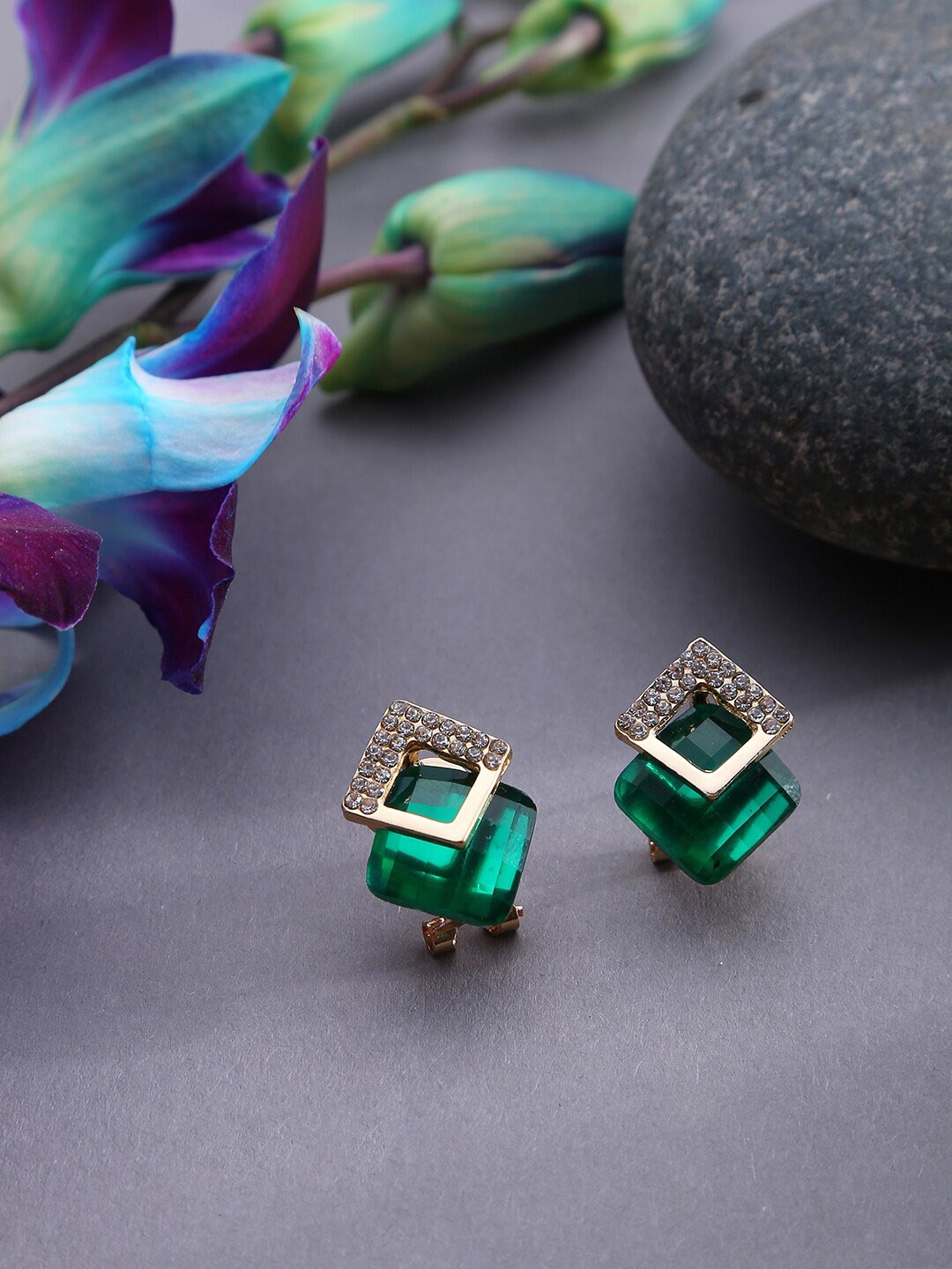 

SOHI Gold-Plated Geometric Studs Earrings, Green