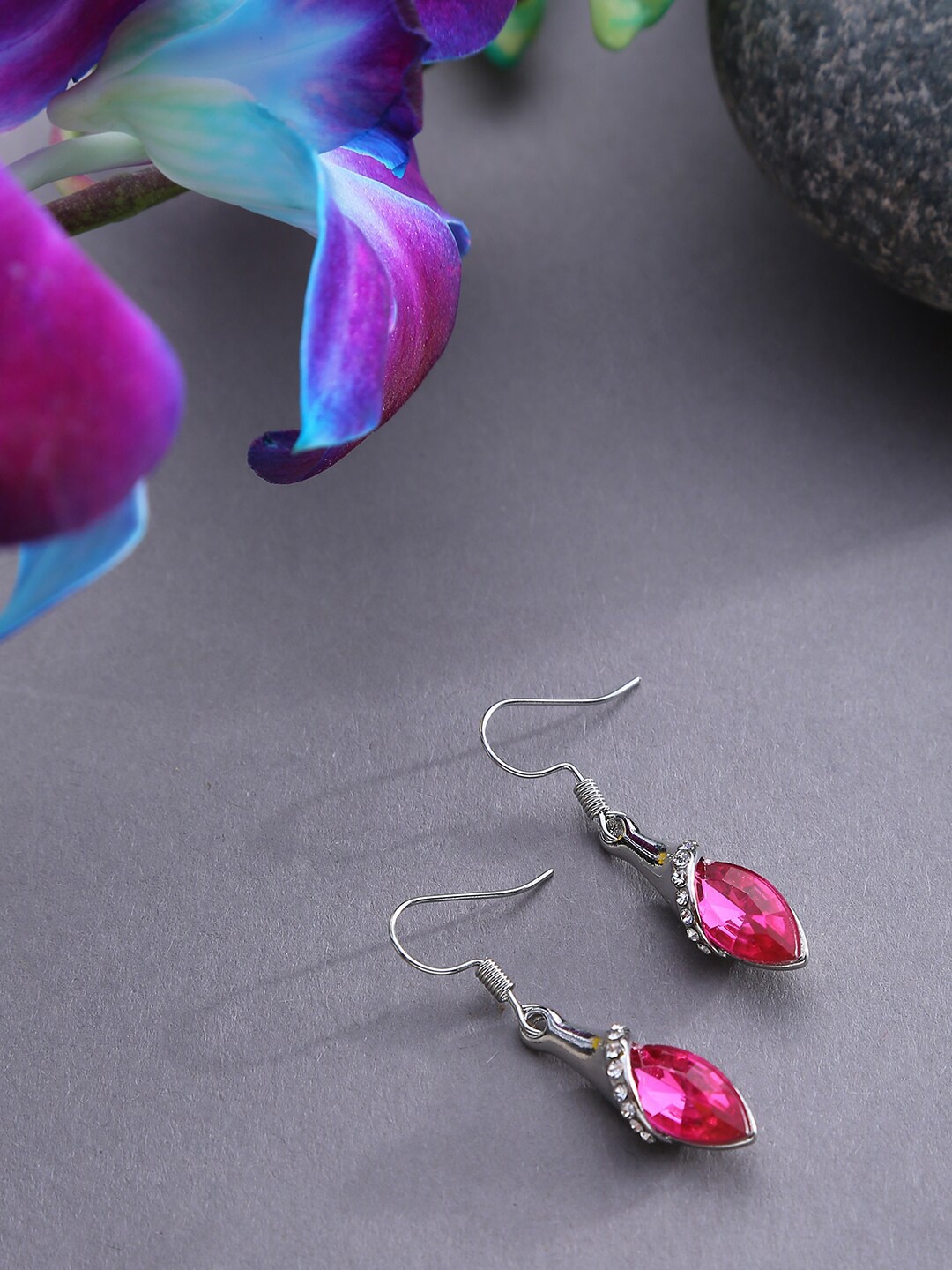 

SOHI Silver-Plated Contemporary Drop Earrings, Pink