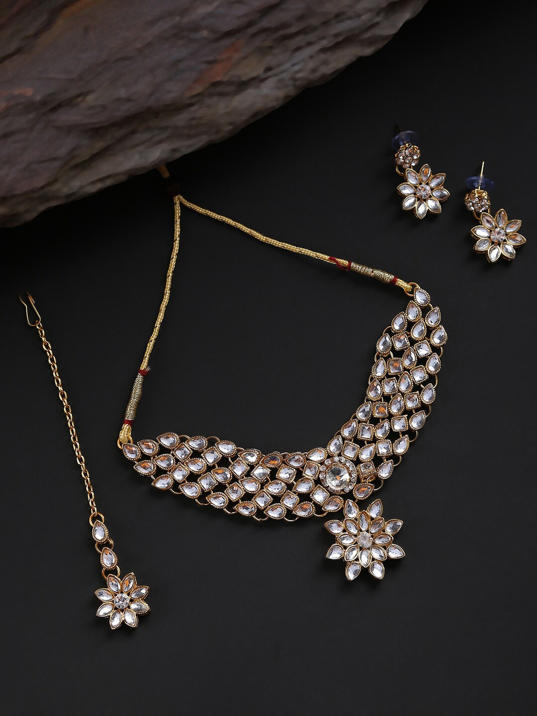 

SOHI Gold-Plated Kundan-Studded & Beaded Necklace & Earrings Set