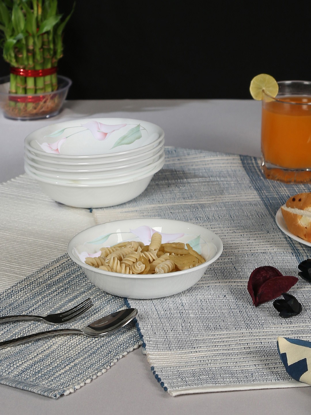 

Corelle Asia LillyVille White Set of 6 Glass Printed Dessert Bowls