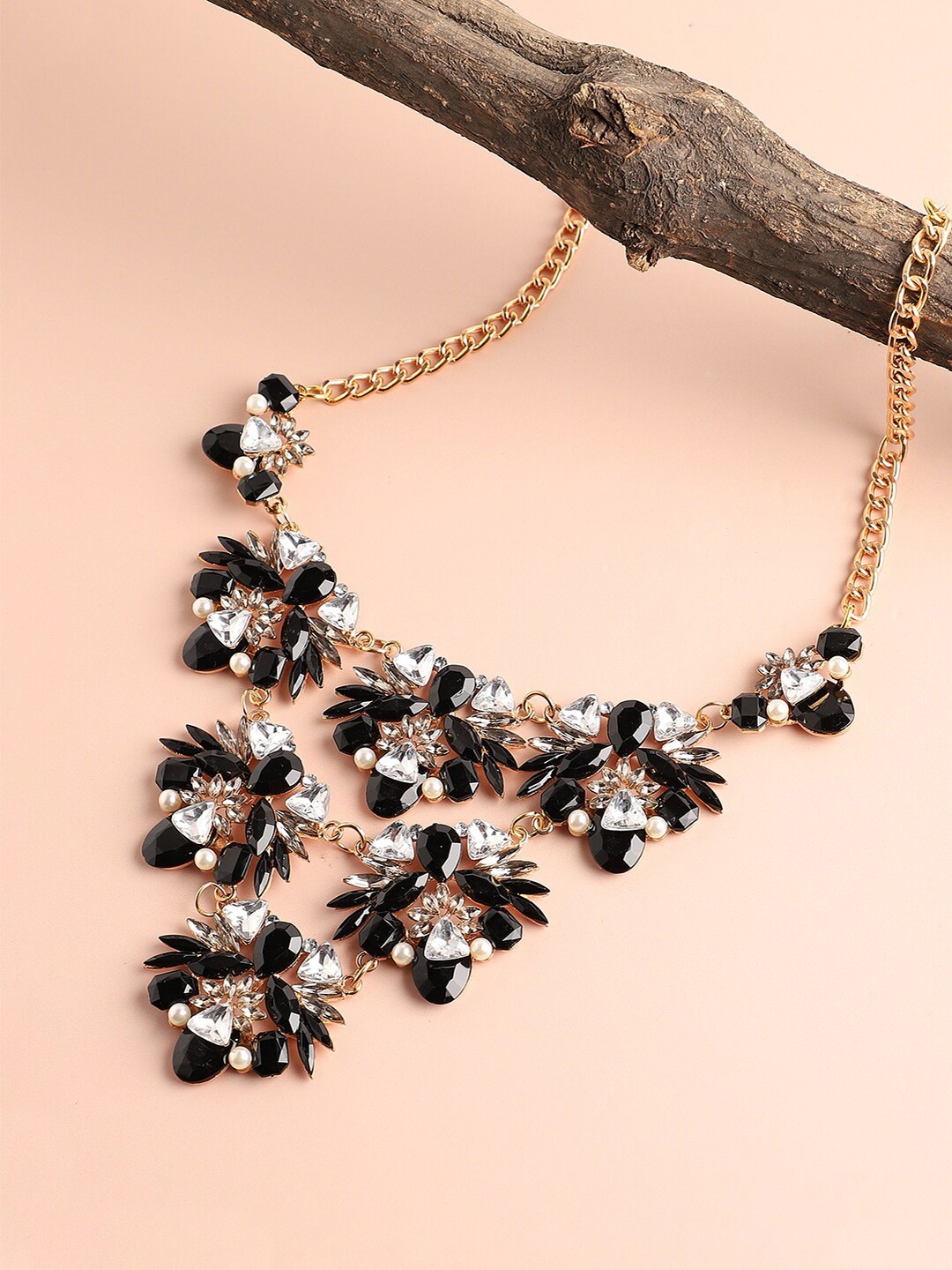 

SOHI Gold Plated Designer Stone Studded Necklace