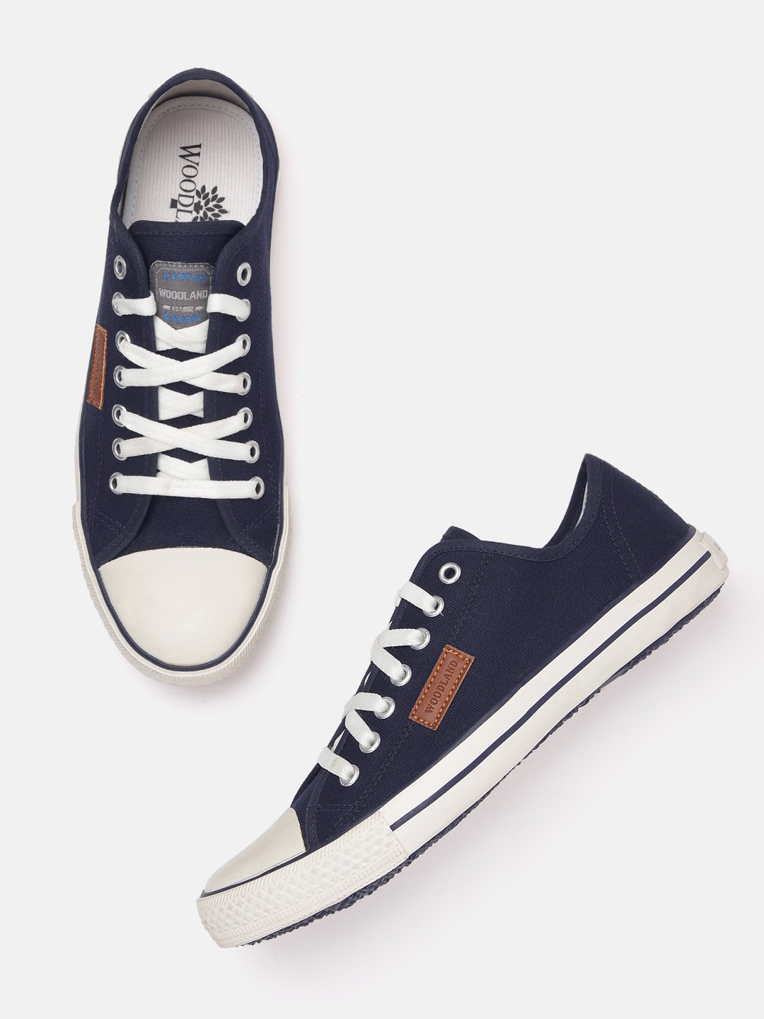 

Woodland Men Colourblocked Canvas Sneakers, Navy blue