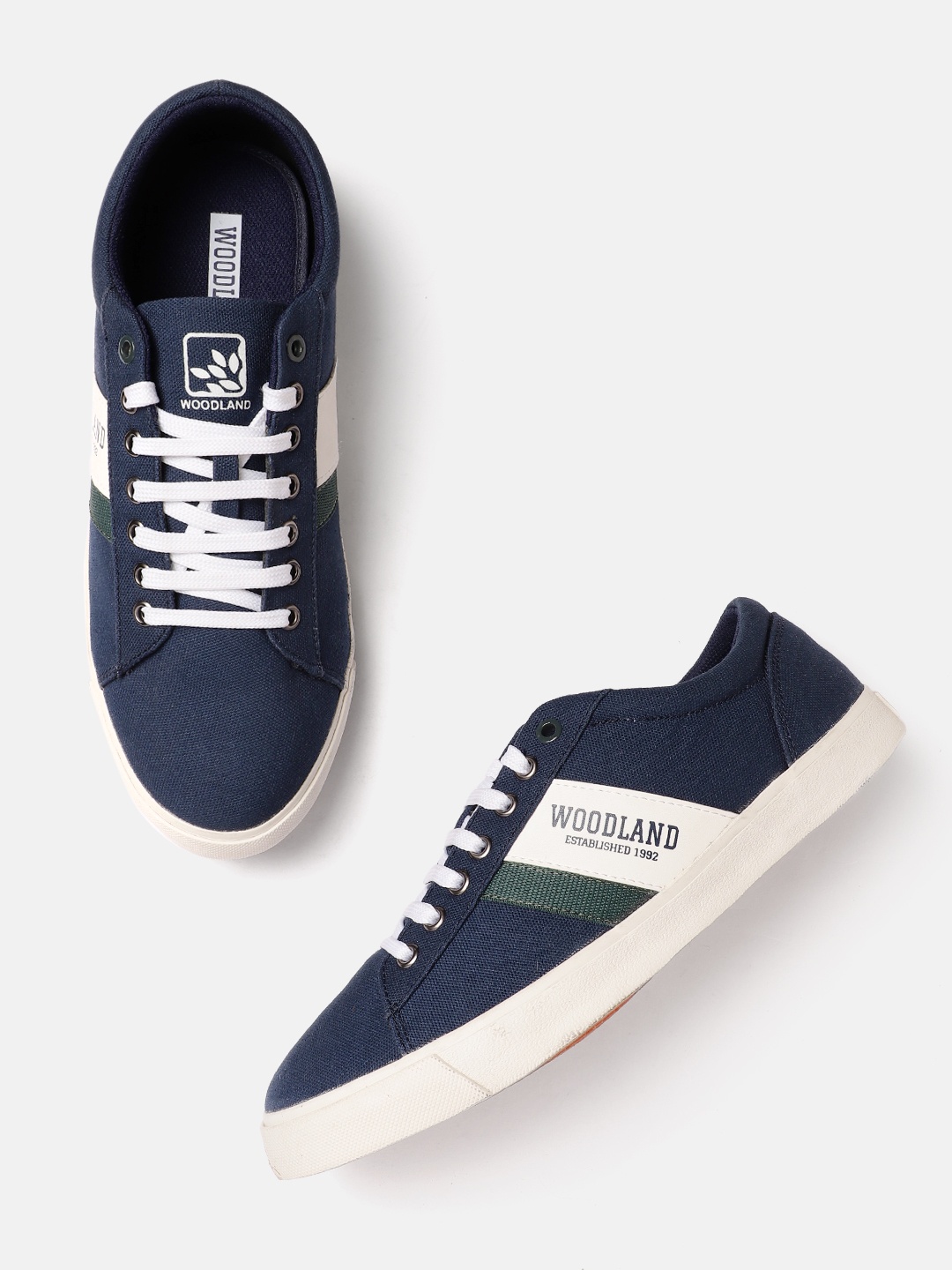 

Woodland Men Colourblocked Sneakers, Navy blue