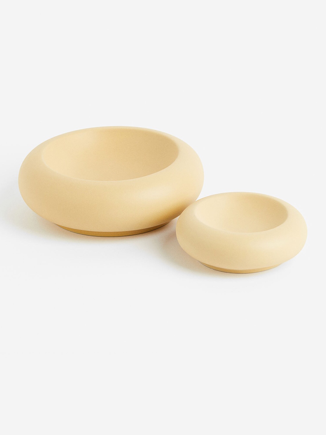 

H&M Beige-Colored Decorative Stoneware Bowl