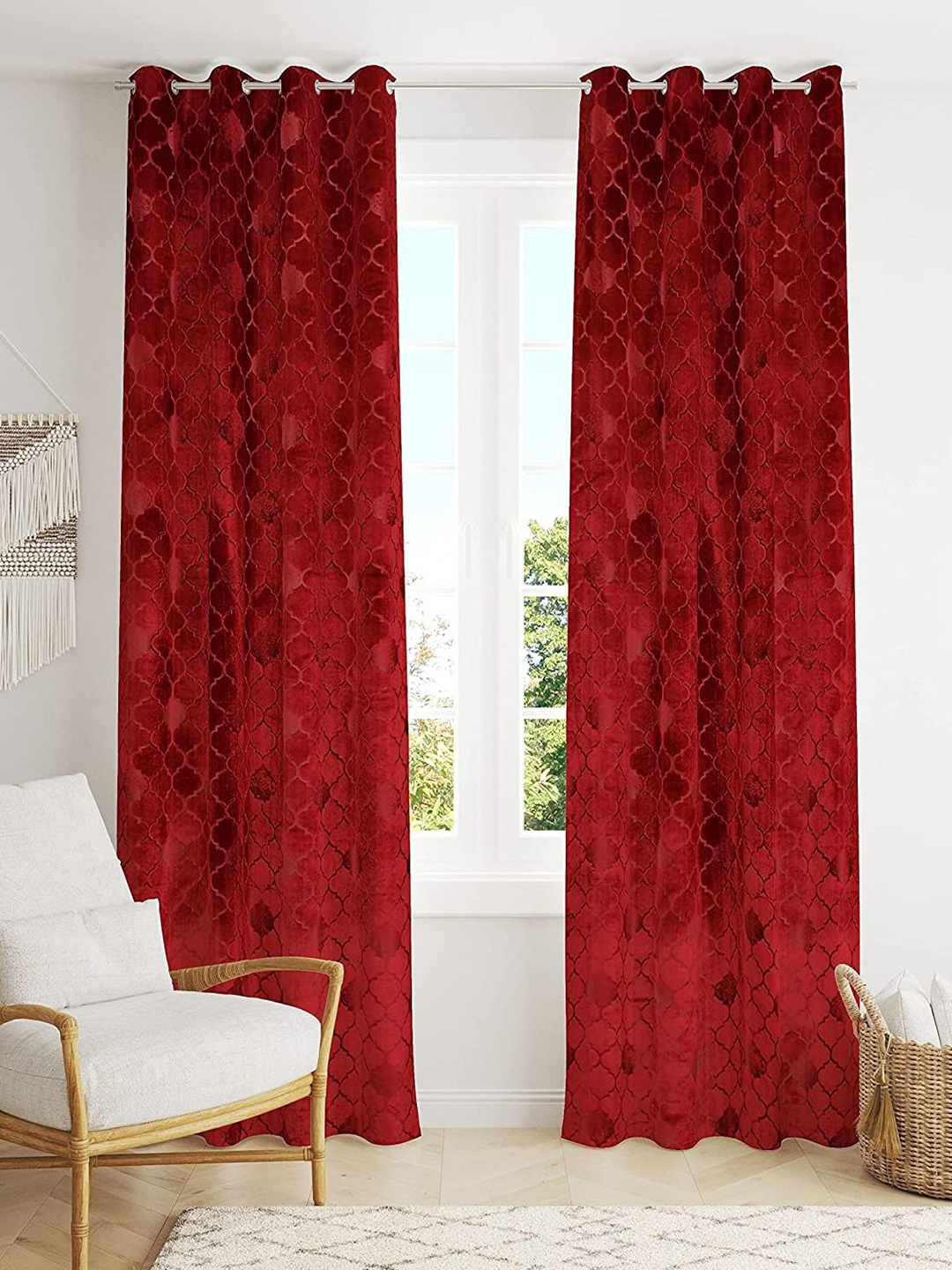 

Bajo's Maroon & Silver-Toned Set of 2 Door Curtain