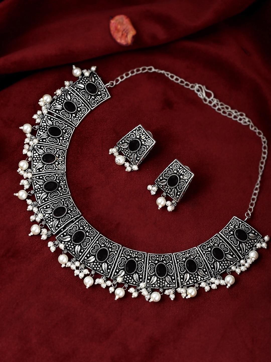 

AQUASTREET JEWELS Oxidised Silver-Plated Stone Studded Necklace & Earrings Set