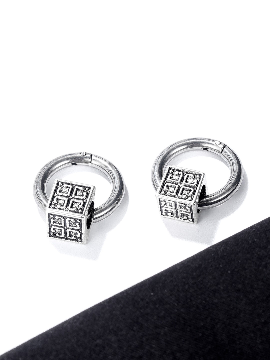 

Peora Silver Plated Contemporary Hoop Earrings