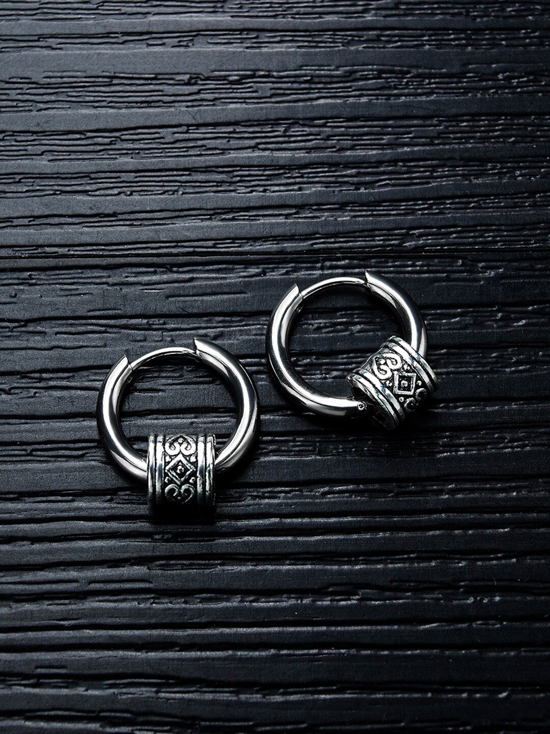 

Peora Silver-Plated Contemporary Hoop Earrings