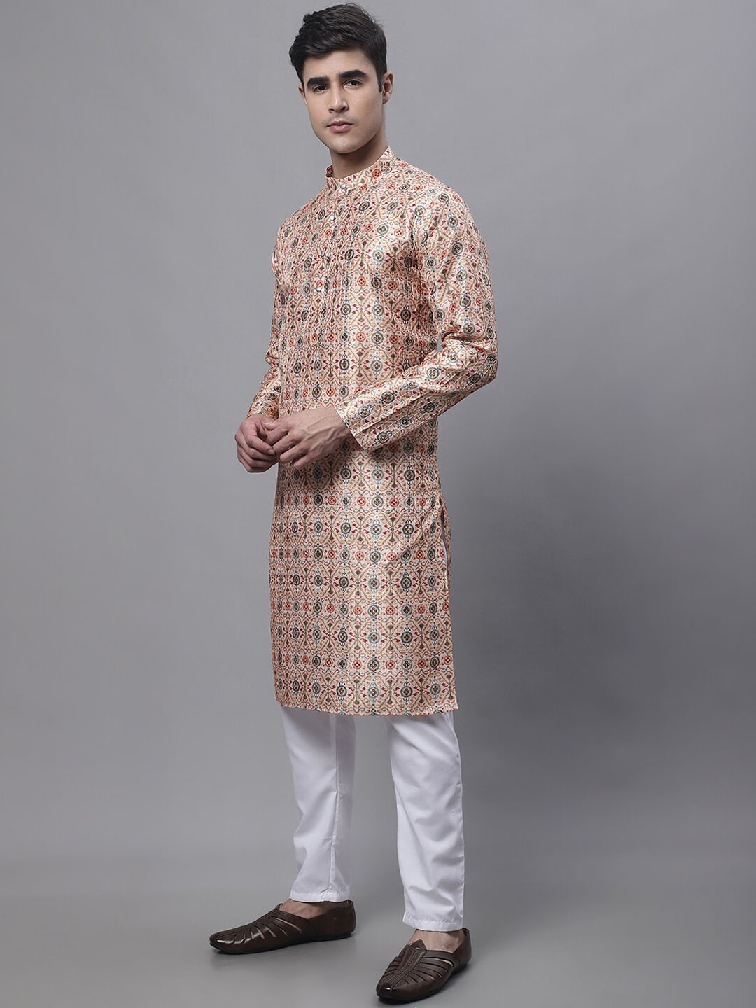 

Jompers Ethnic Motif Printed Mandarin Collar Kurta with Pyjamas, Peach