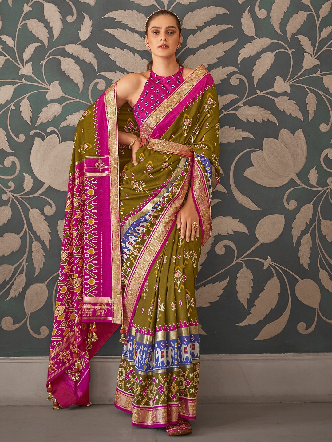 

Anouk Ethnic Motifs Printed Zari Pochampally Saree, Olive