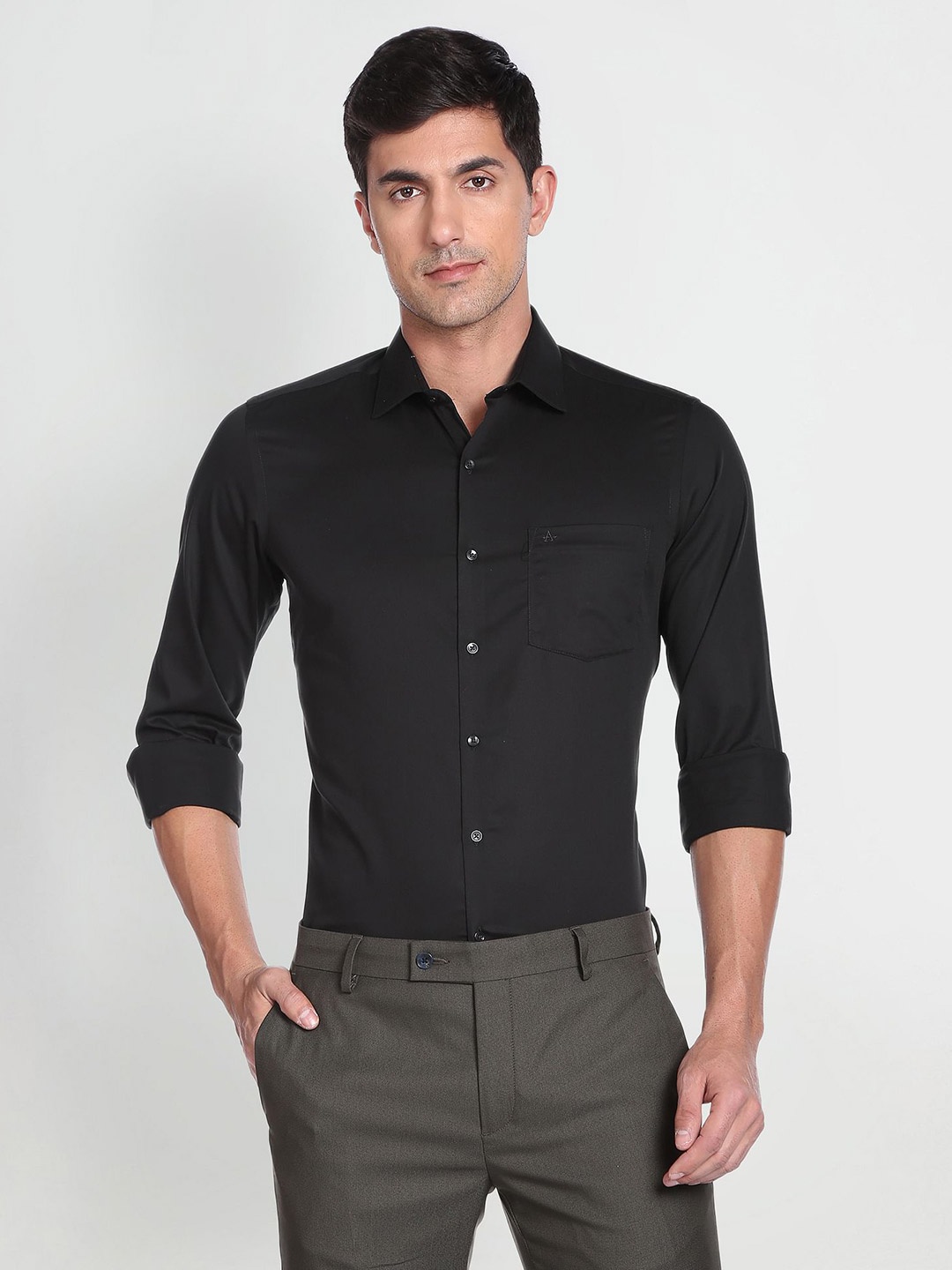 

Arrow Slim Fit Spread Collar Pure Cotton Solid Auto Press Formal Shirt, Black