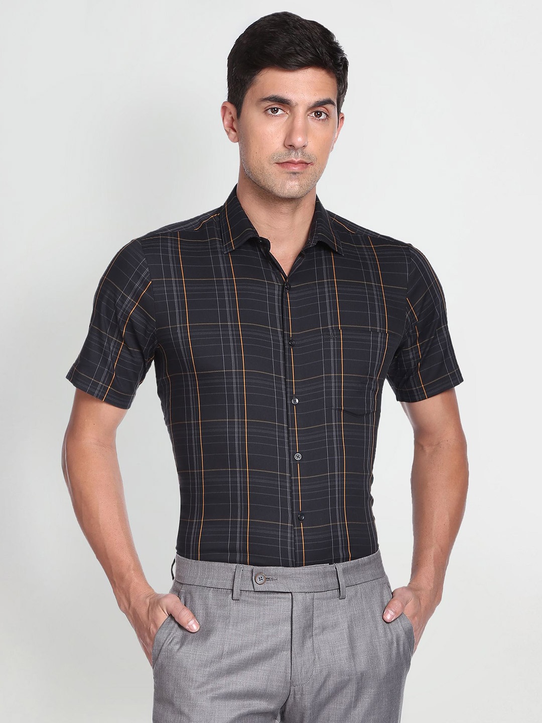 

Arrow Tartan Checked Spread Collar Casual Shirt, Black