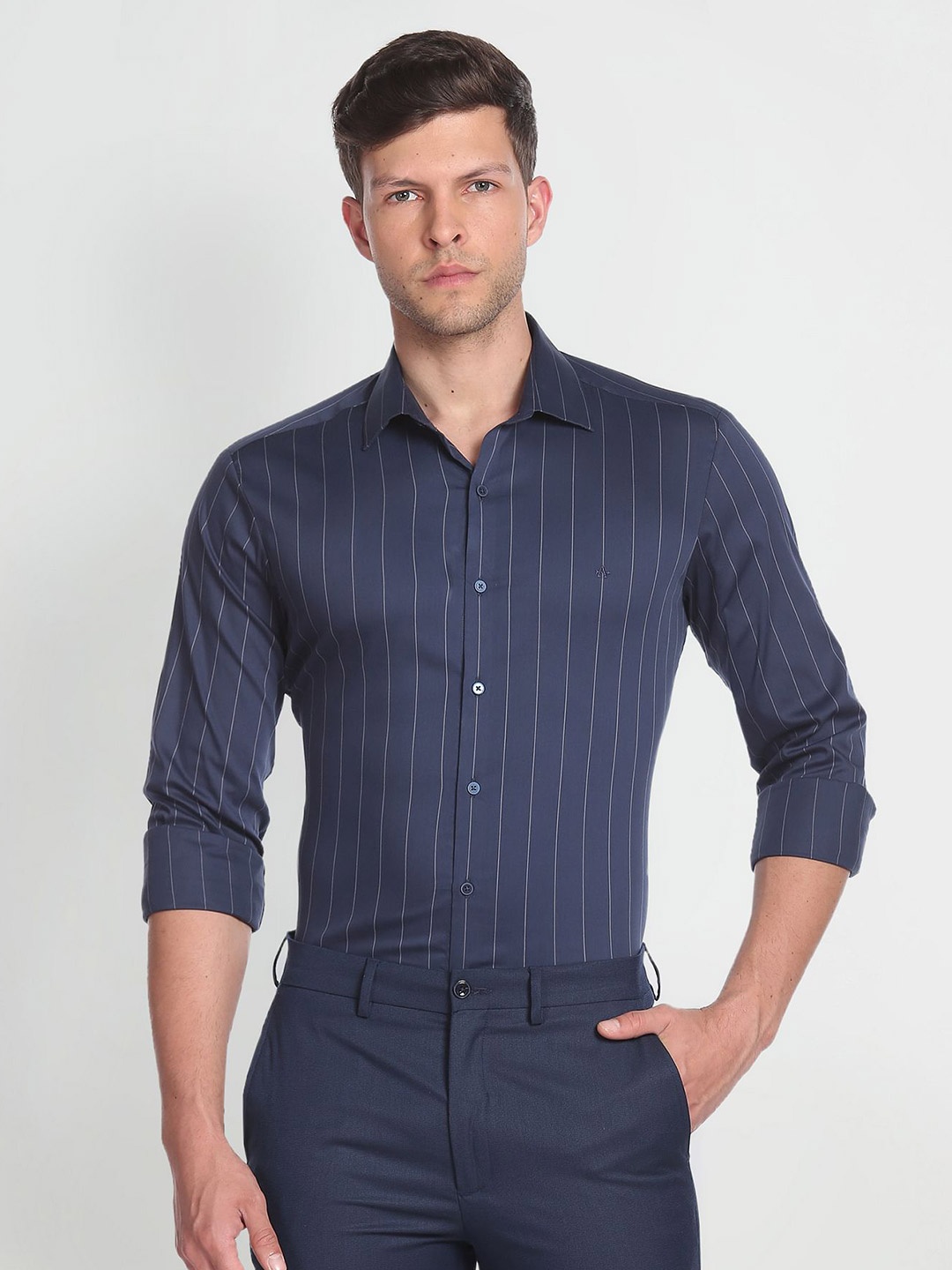 

Arrow Slim Fit Vertical Striped Casual Shirt, Navy blue